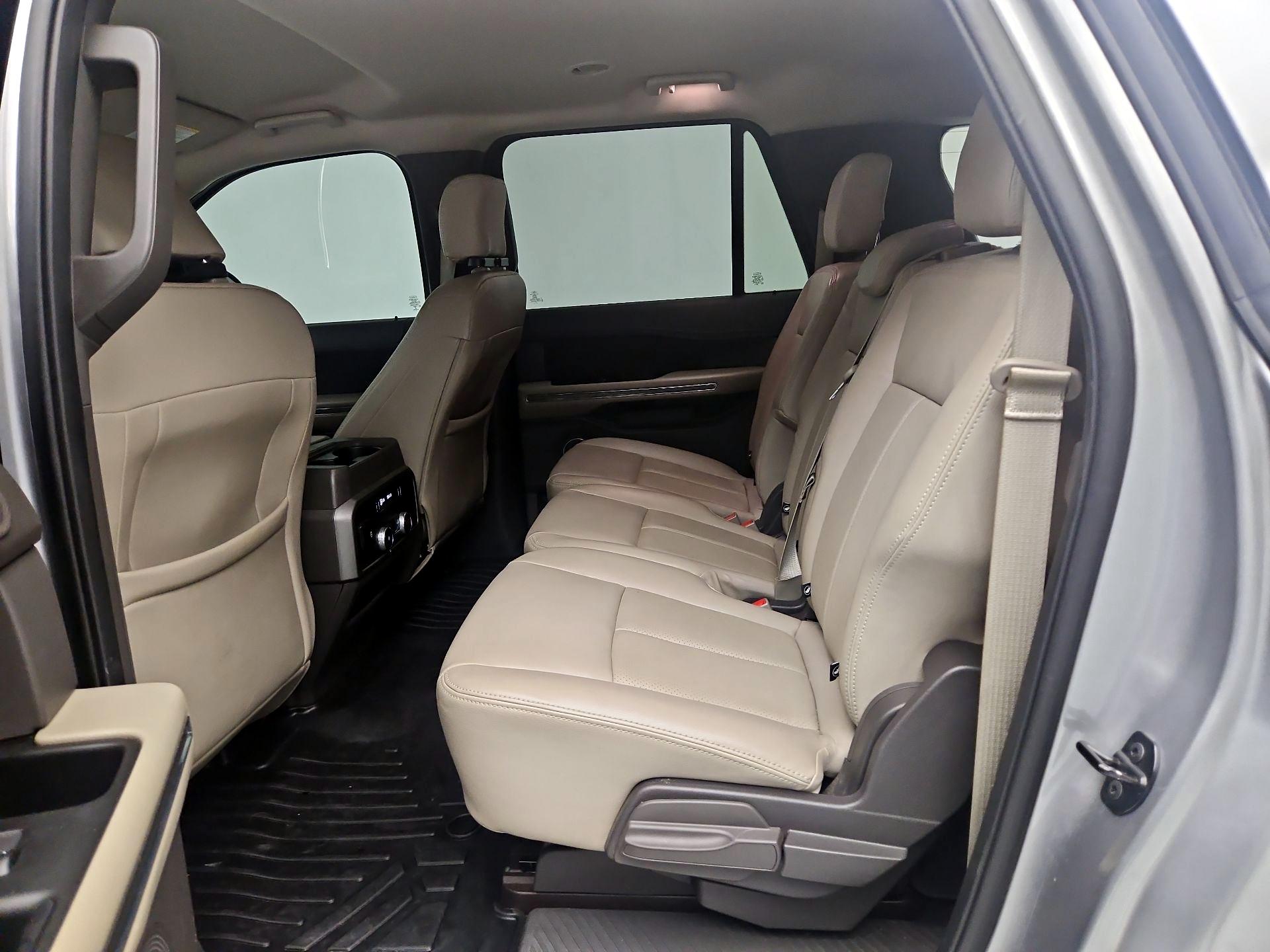 Thumbnail: 2020 Ford Expedition - 19