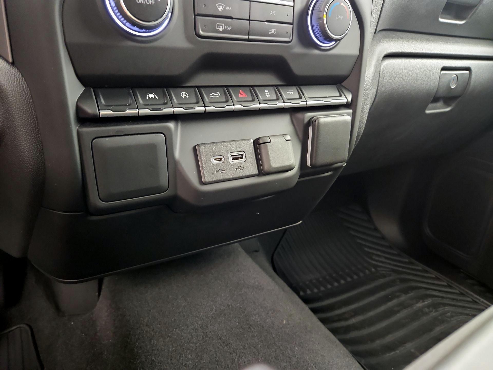 Thumbnail: 2023 Chevrolet Silverado 1500 - 19