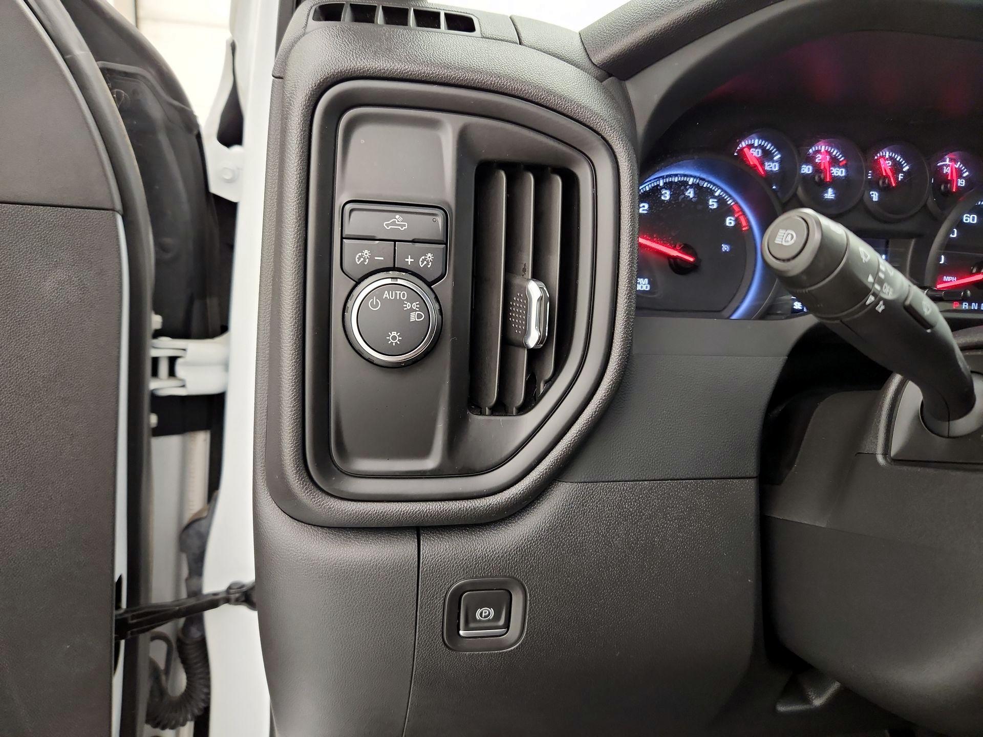 Thumbnail: 2022 Chevrolet Silverado 1500 - 13