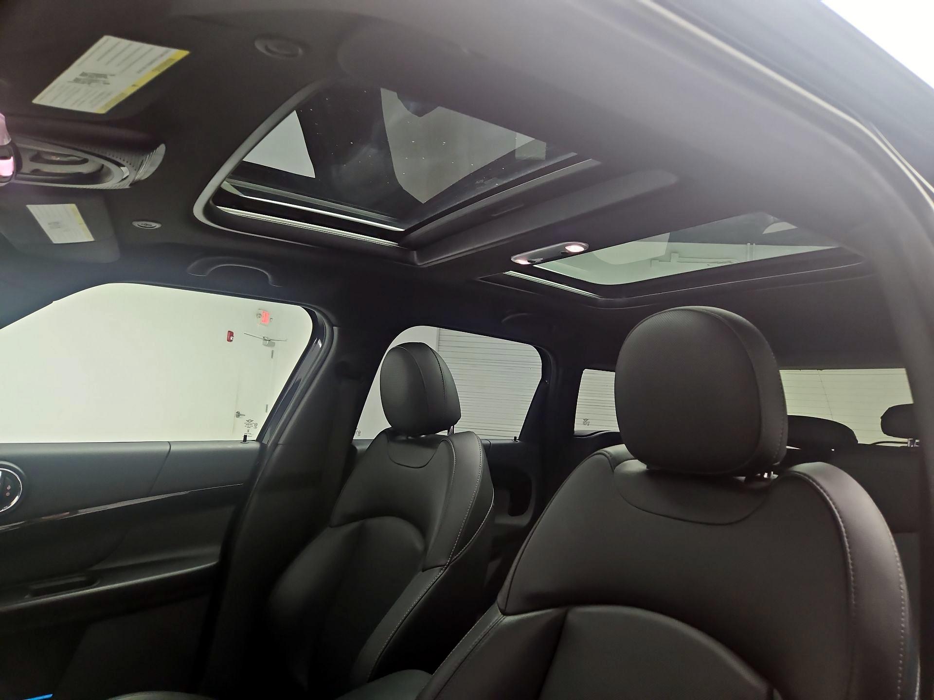 Thumbnail: 2019 MINI Cooper Countryman - 19
