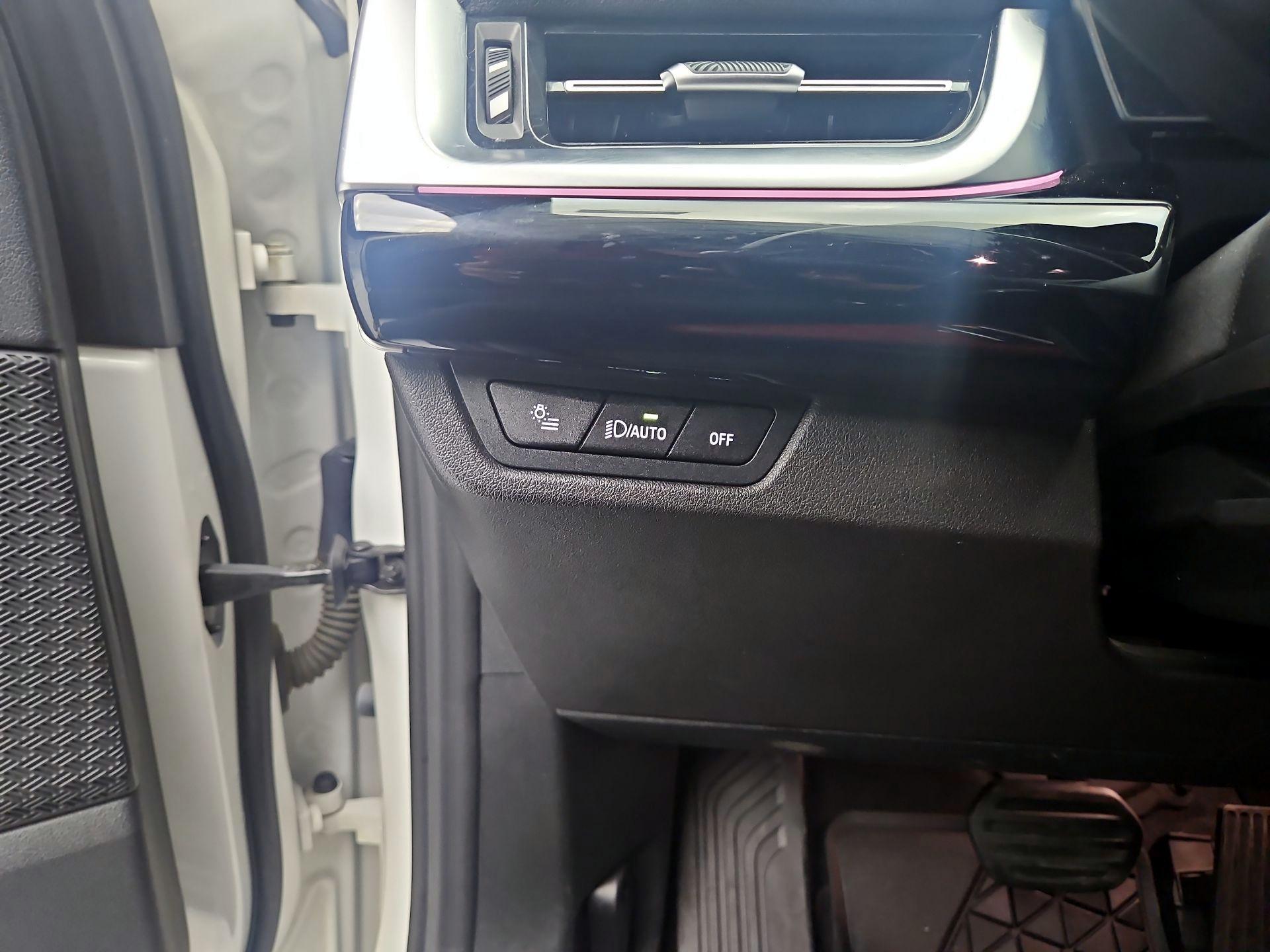 Thumbnail: 2023 BMW X1 - 13