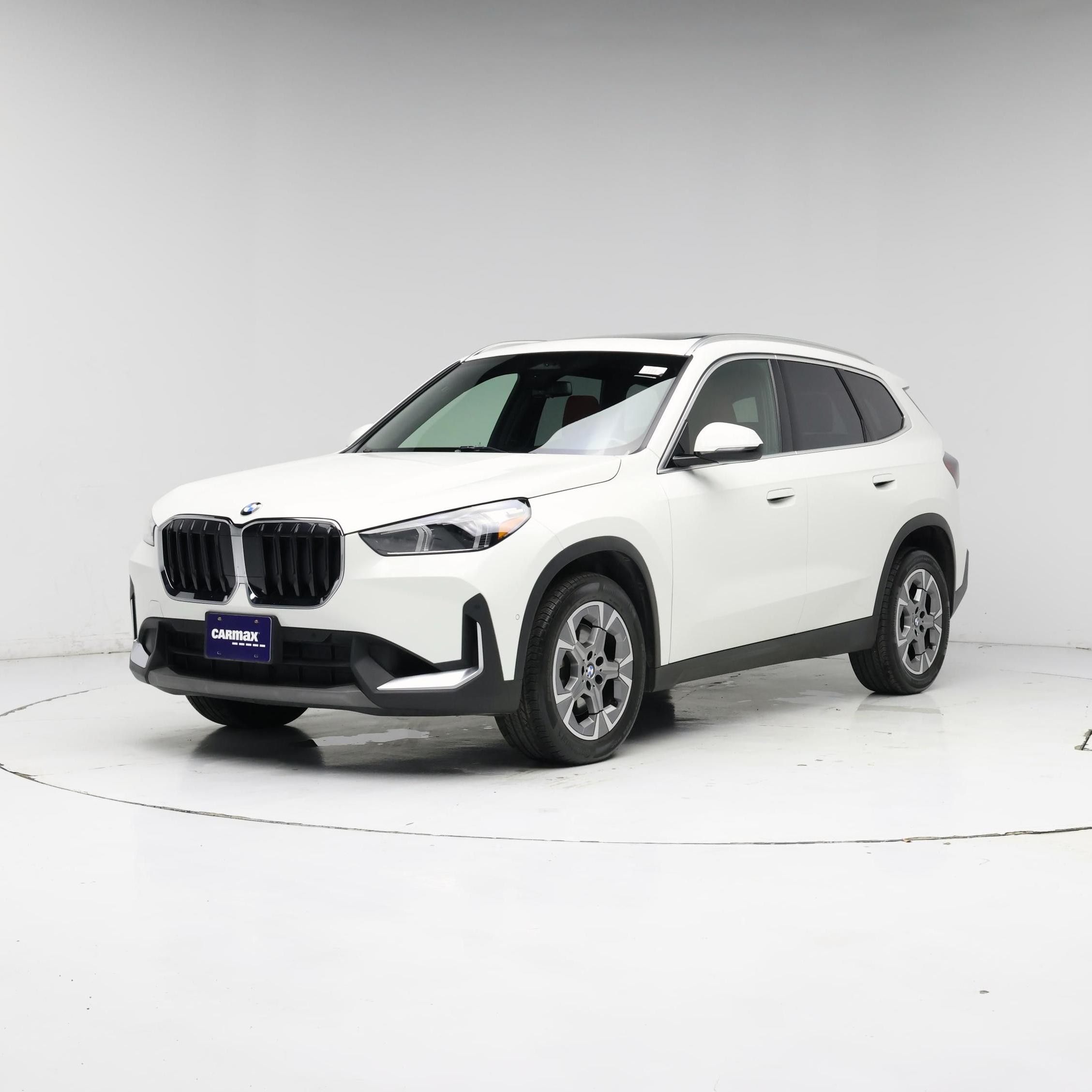 Thumbnail: 2023 BMW X1 - 4