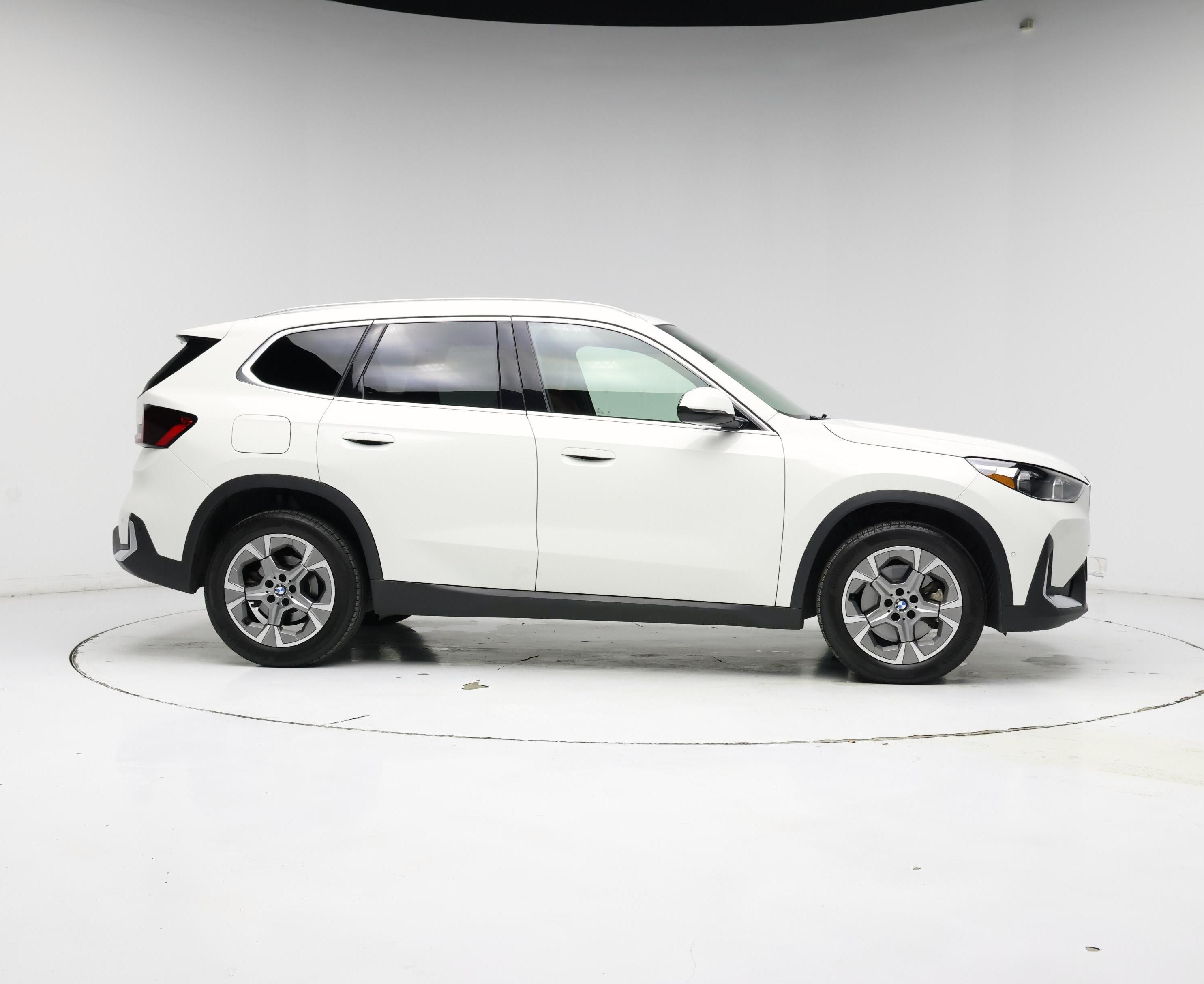 Thumbnail: 2023 BMW X1 - 7