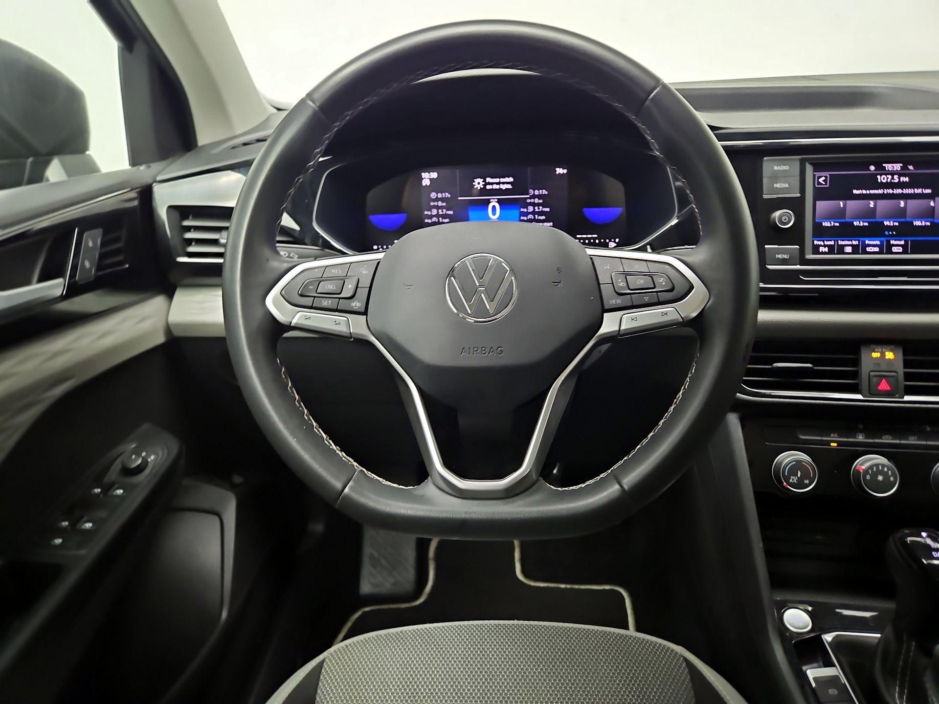 Thumbnail: 2023 Volkswagen Taos - 10