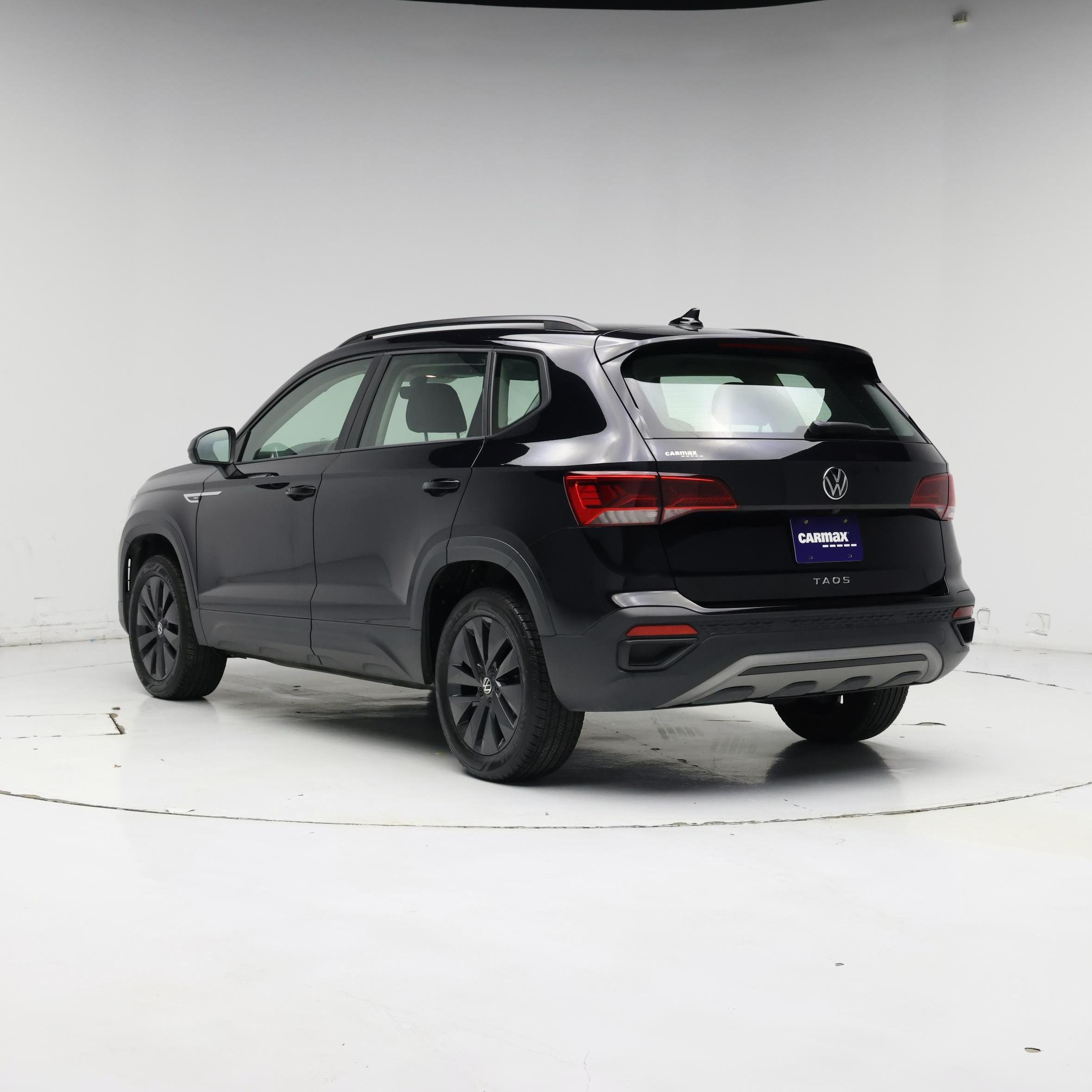 Thumbnail: 2023 Volkswagen Taos - 2