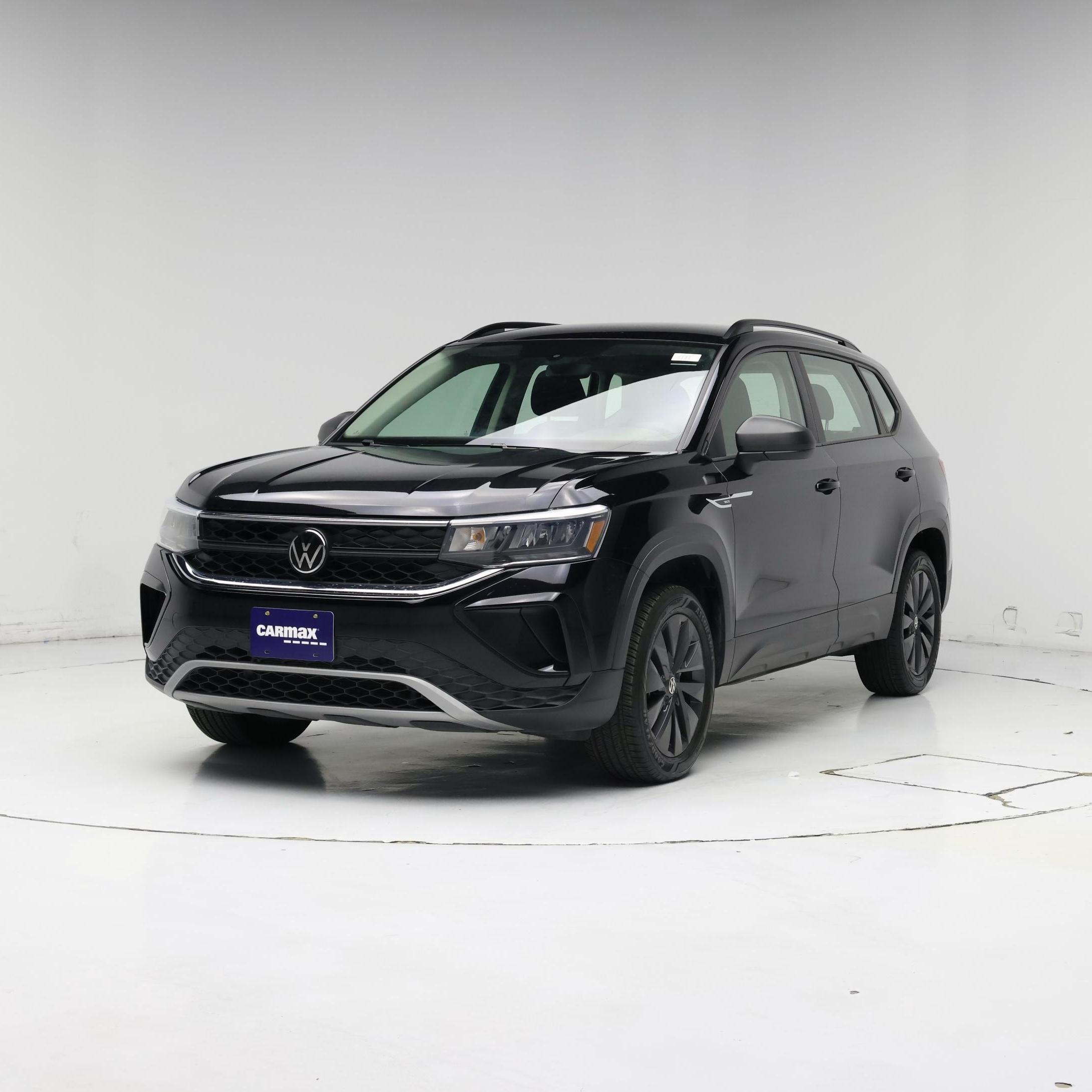 Thumbnail: 2023 Volkswagen Taos - 4