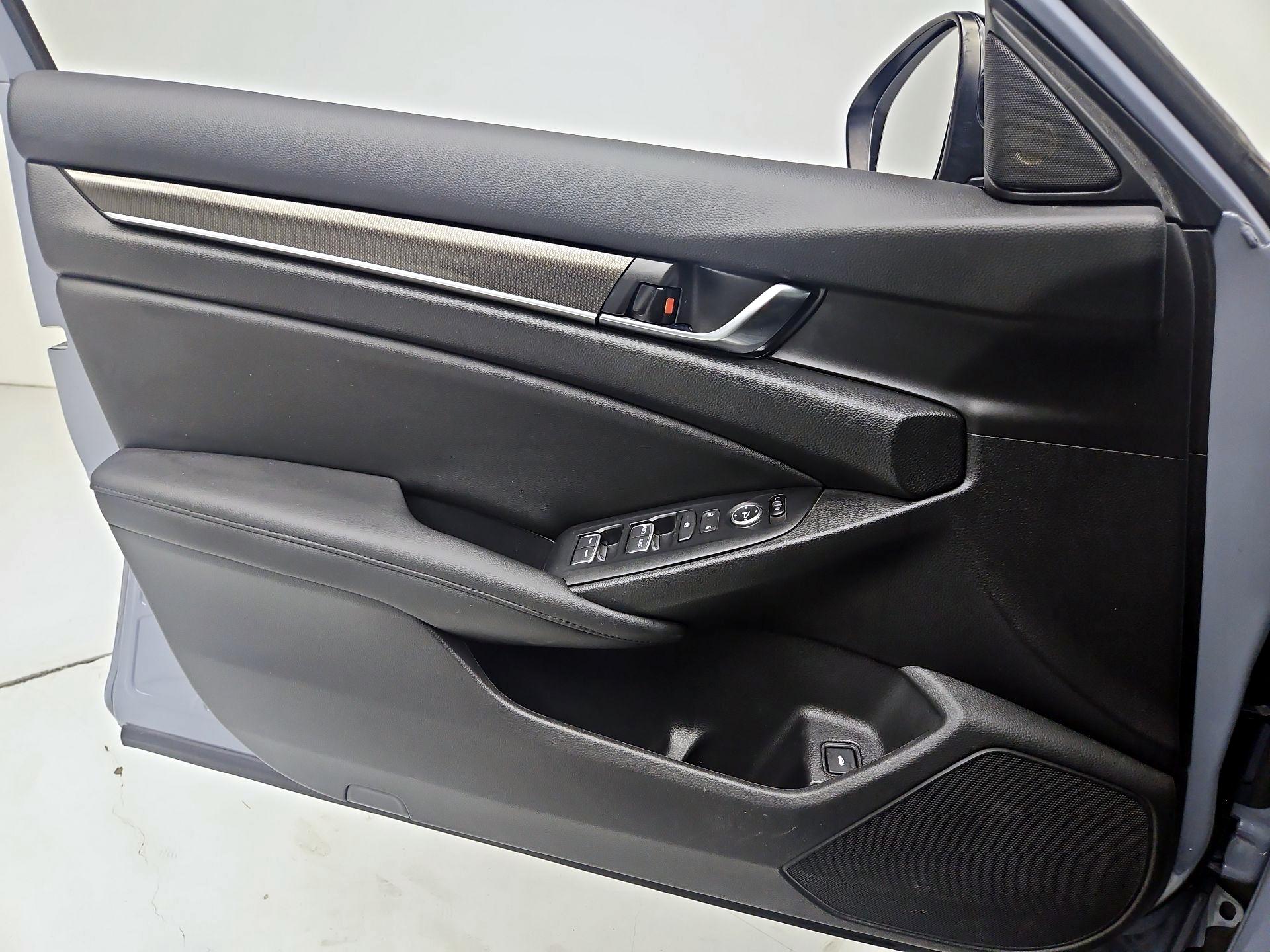 Thumbnail: 2022 Honda Accord - 12