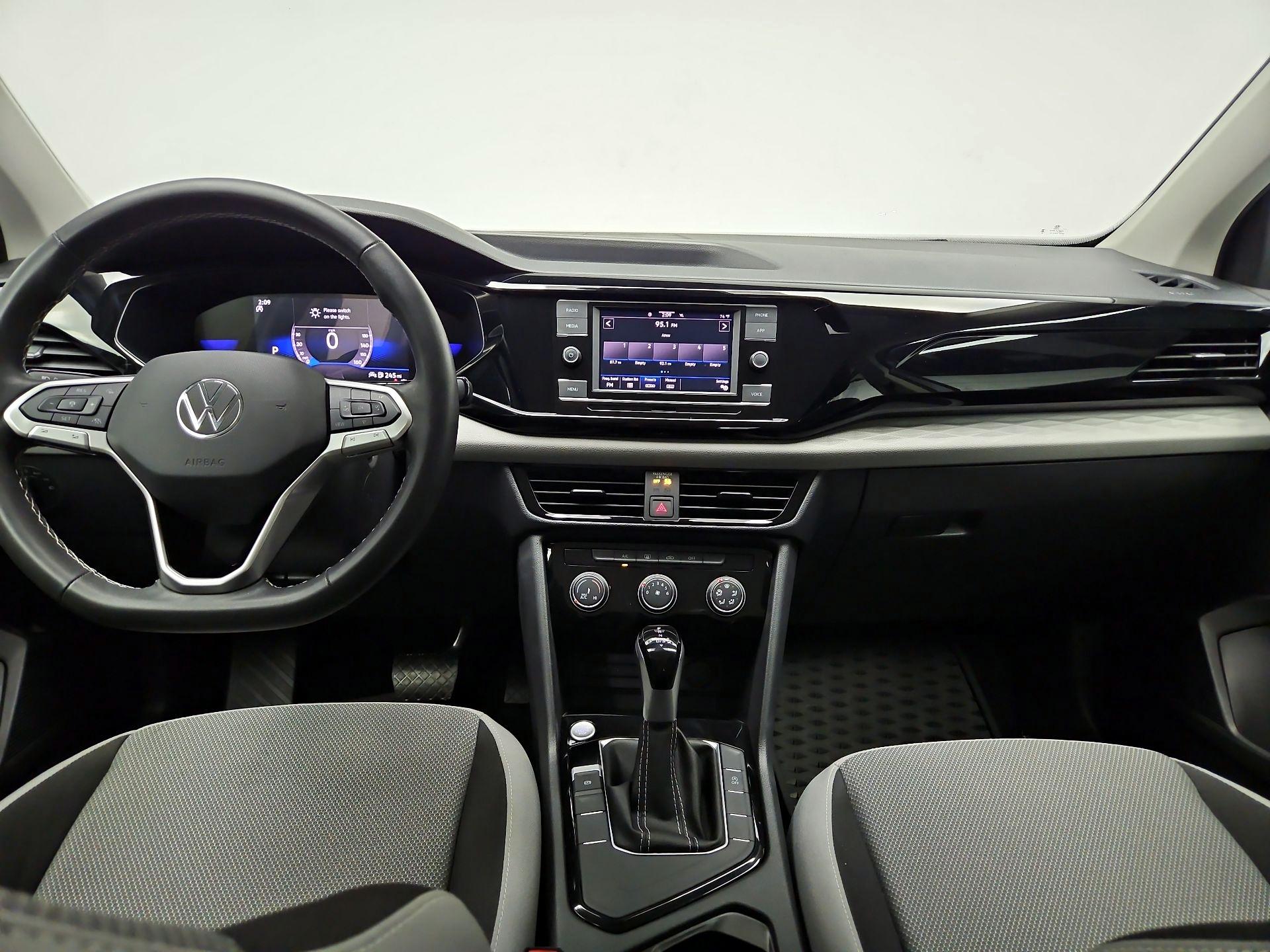 Thumbnail: 2024 Volkswagen Taos - 9