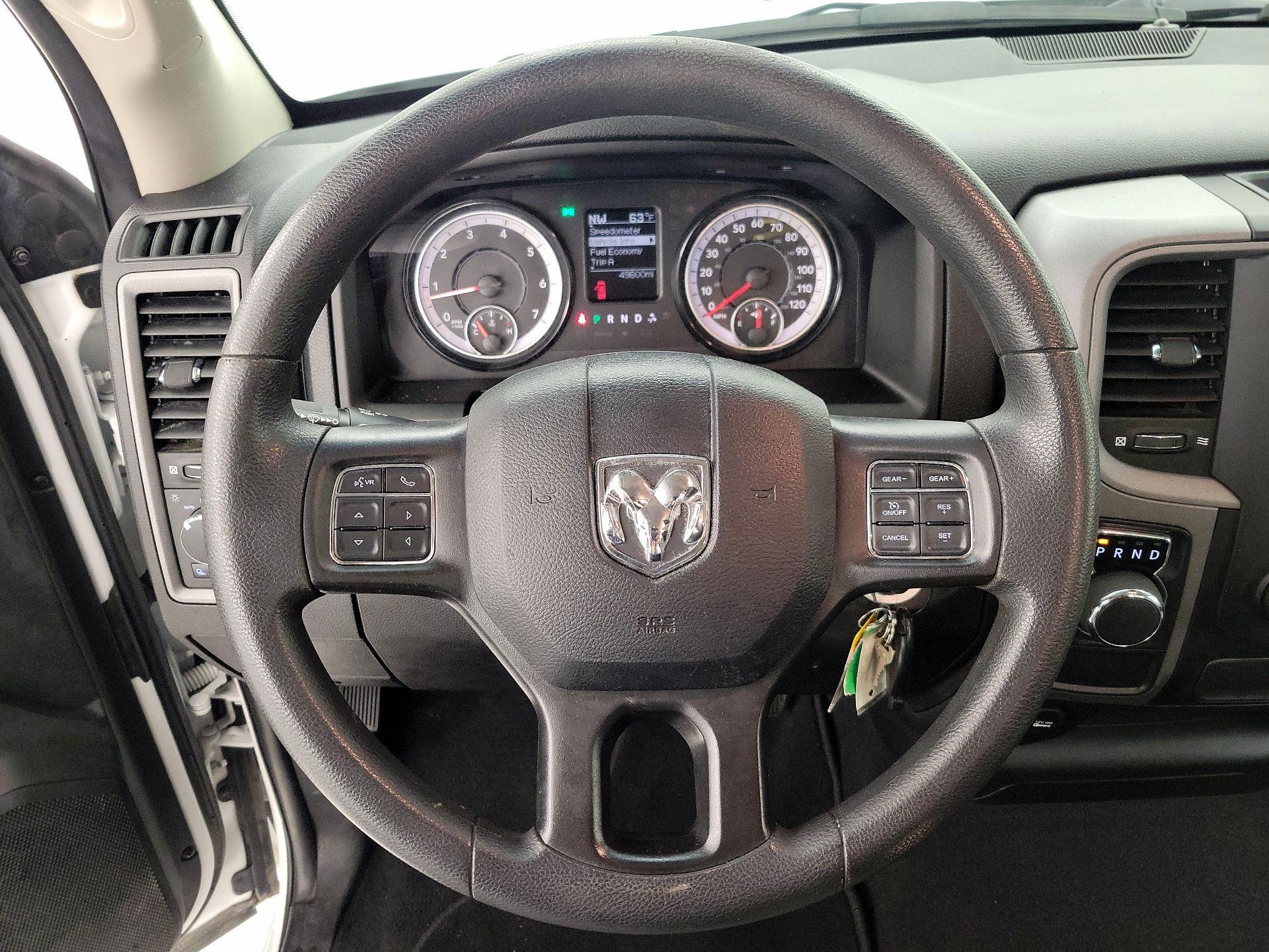 Thumbnail: 2021 RAM 1500 Classic - 10