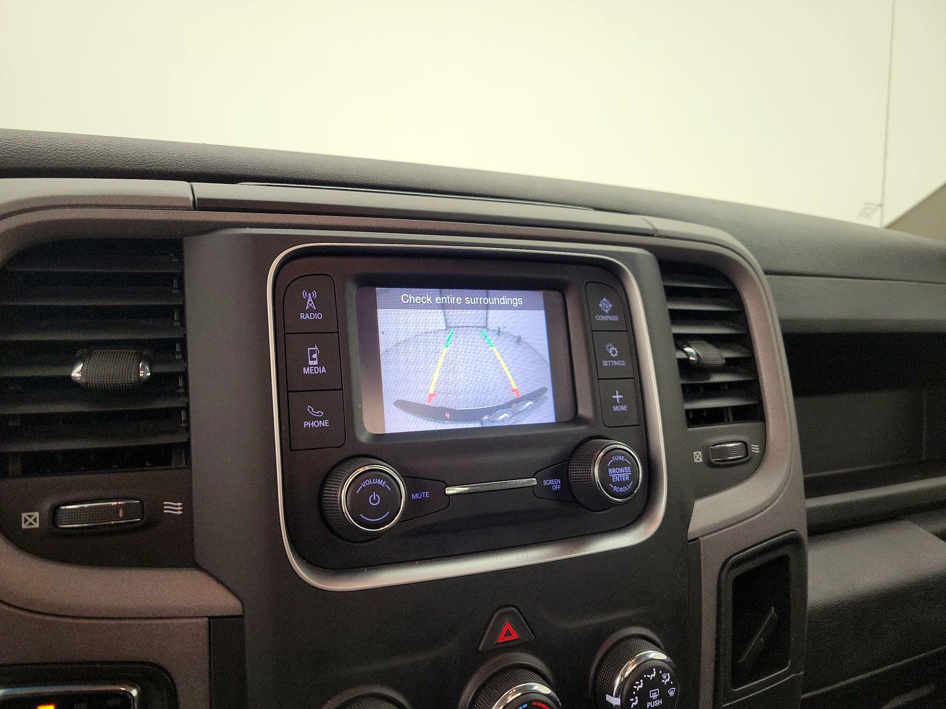 Thumbnail: 2021 RAM 1500 Classic - 14