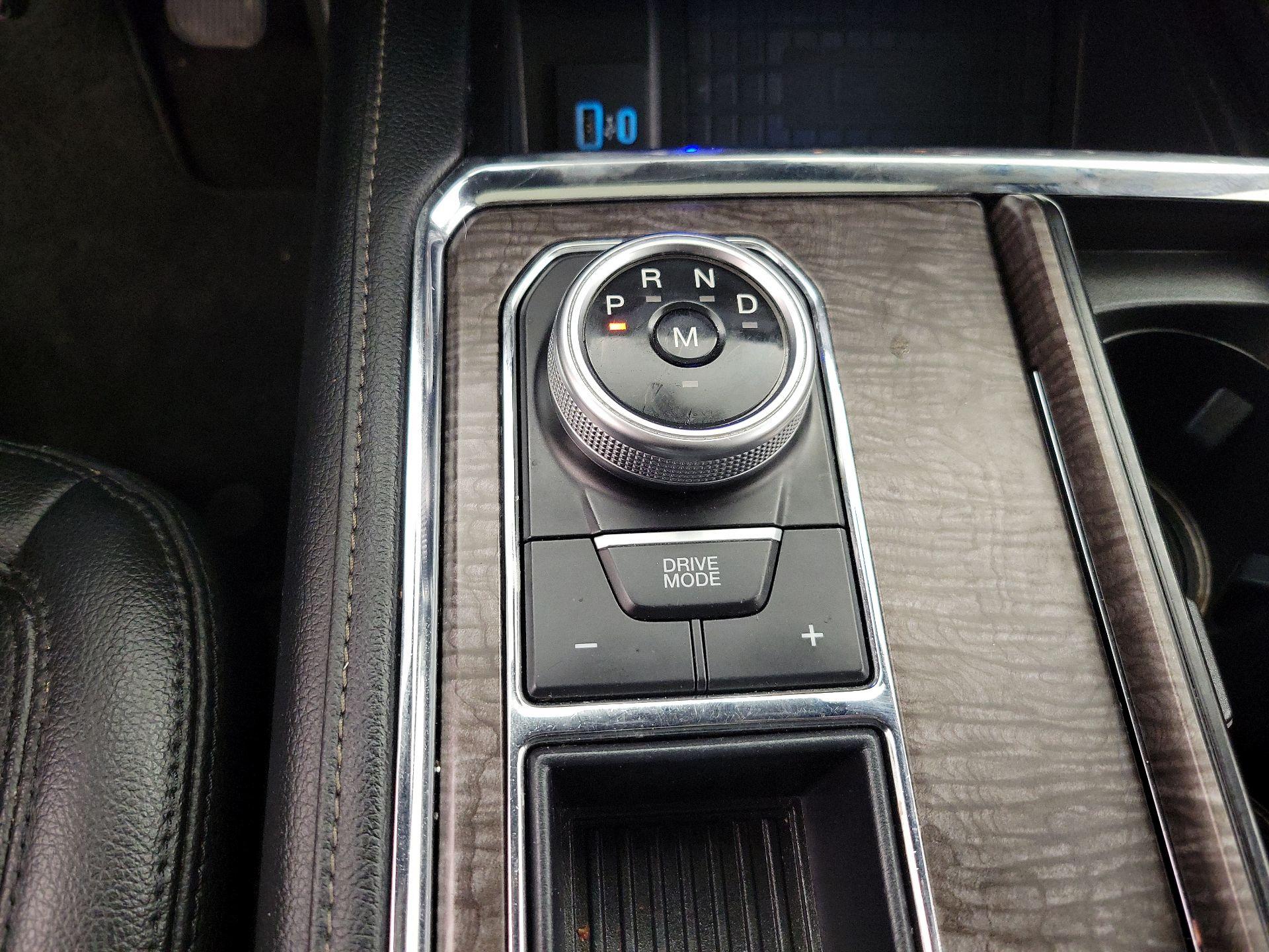 Thumbnail: 2021 Ford Expedition - 17