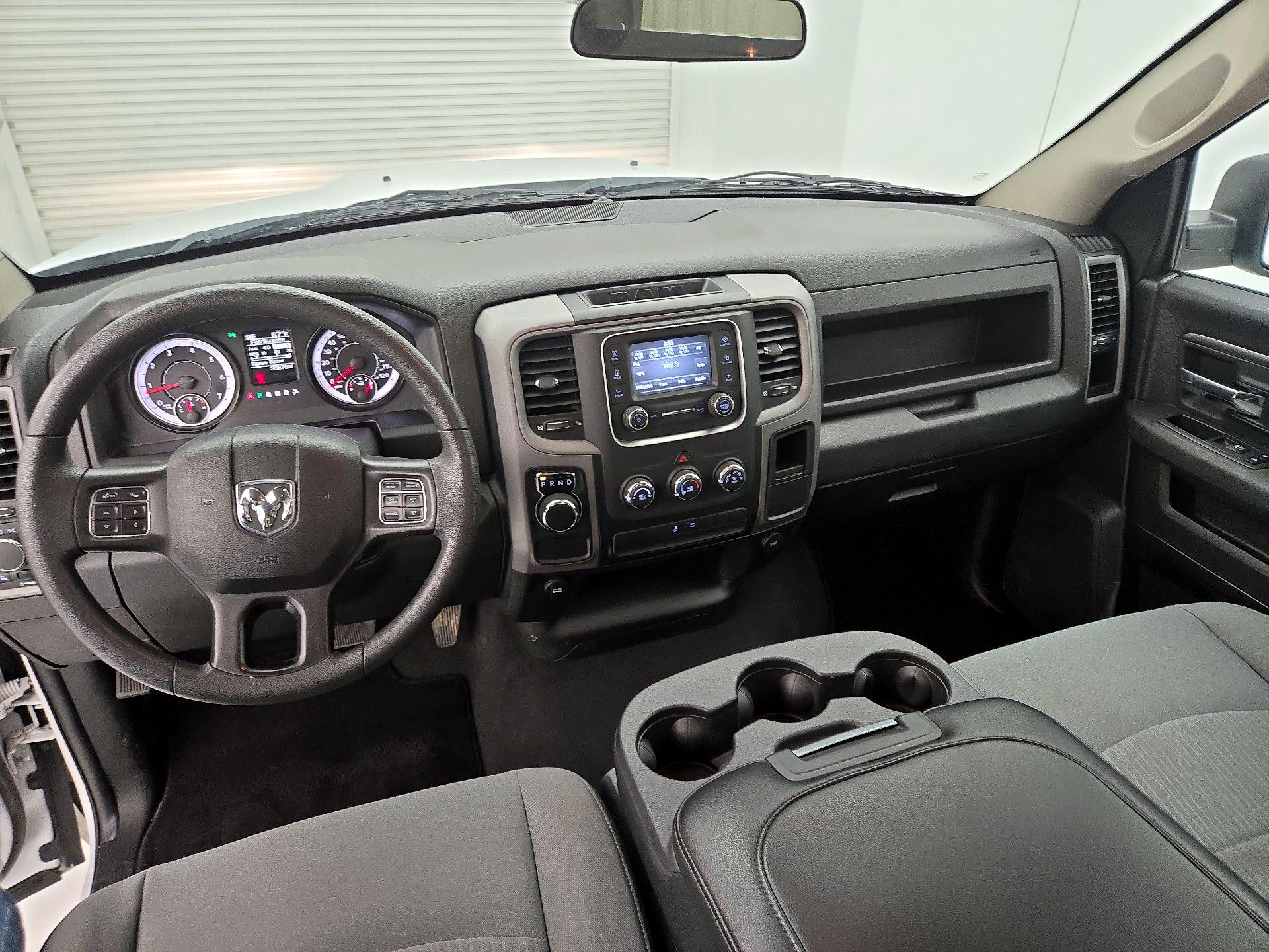 Thumbnail: 2021 RAM 1500 Classic - 9