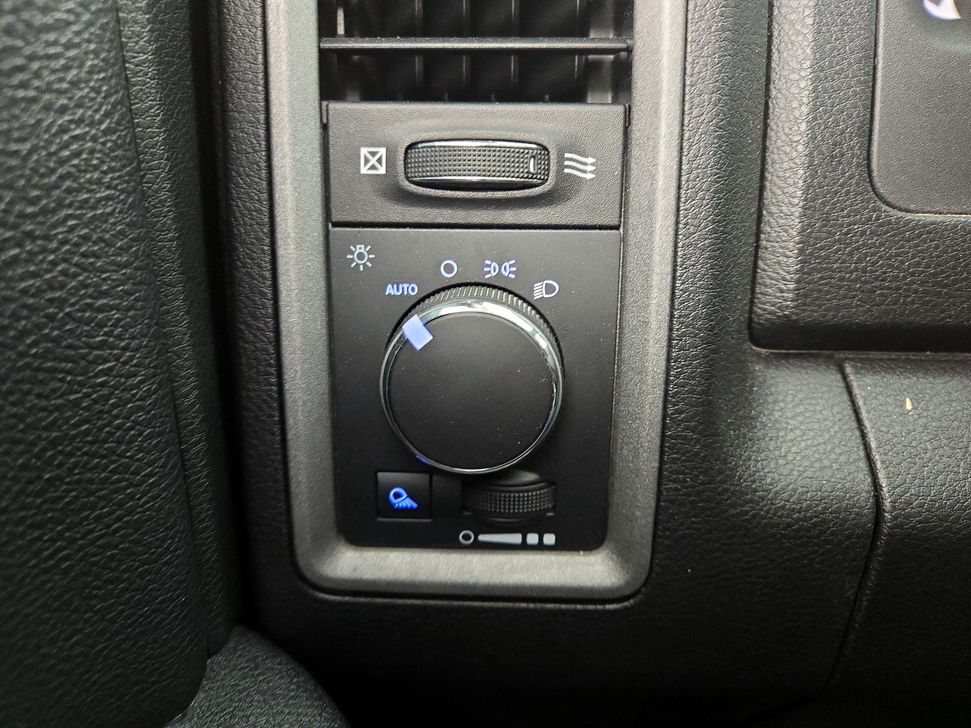 Thumbnail: 2021 RAM 1500 Classic - 13