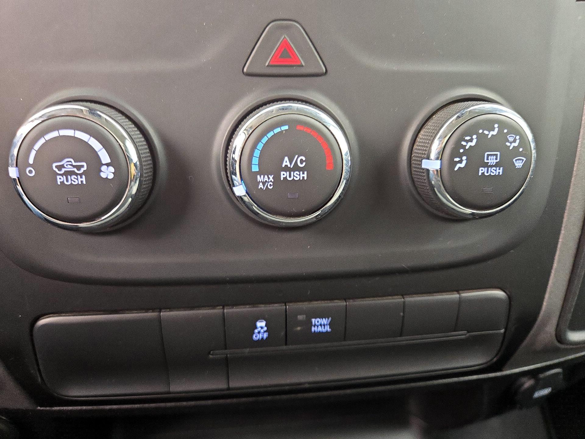 Thumbnail: 2021 RAM 1500 Classic - 16