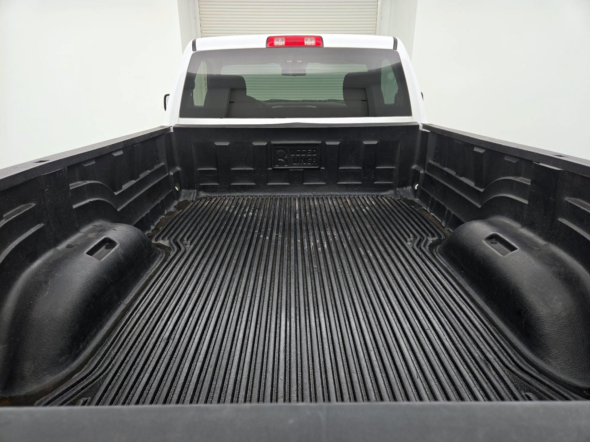 Thumbnail: 2021 RAM 1500 Classic - 19