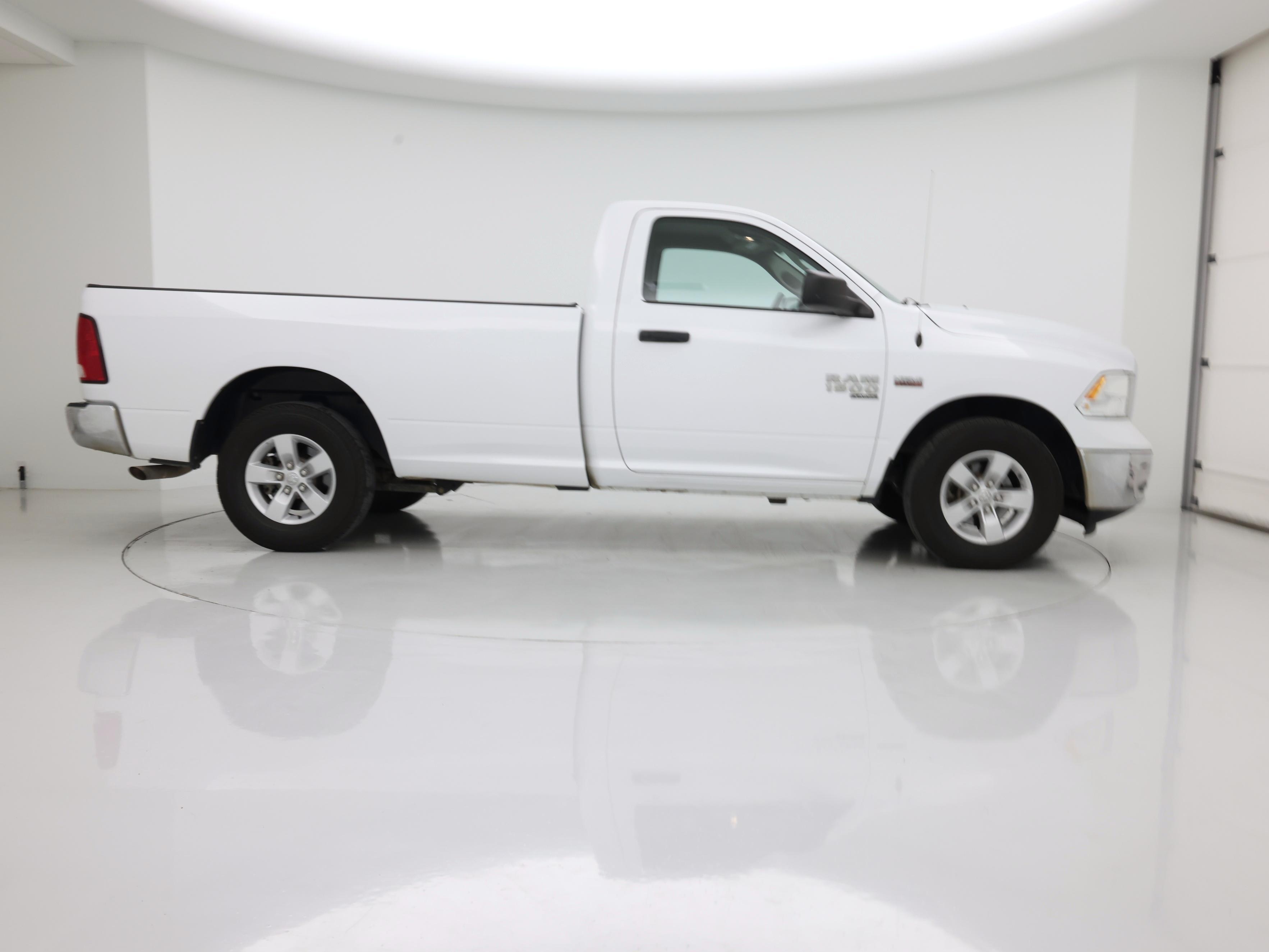 Thumbnail: 2021 RAM 1500 Classic - 7