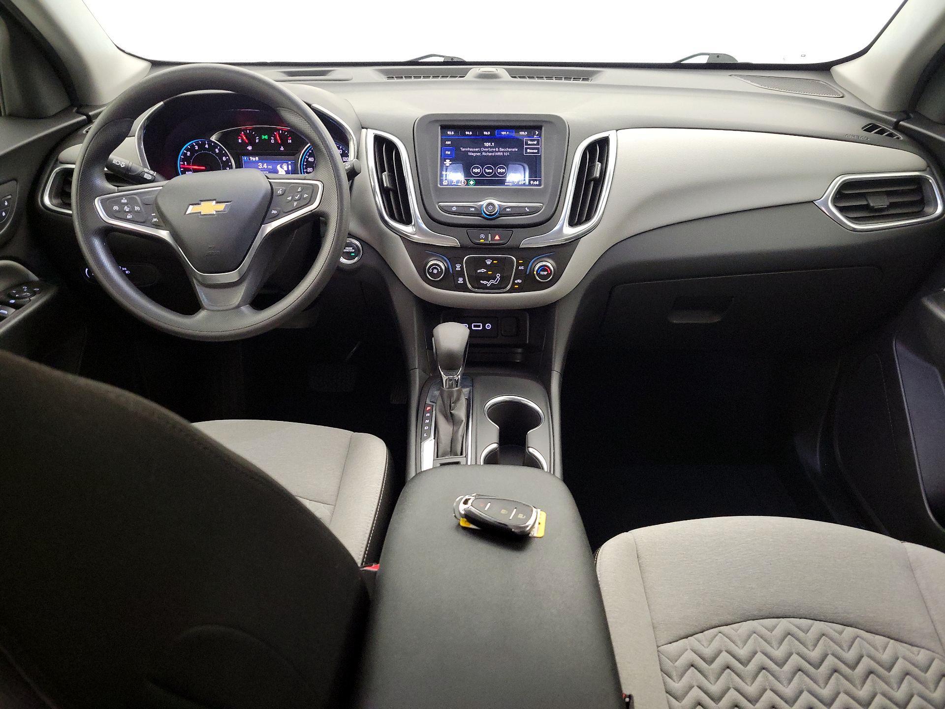 Thumbnail: 2022 Chevrolet Equinox - 9