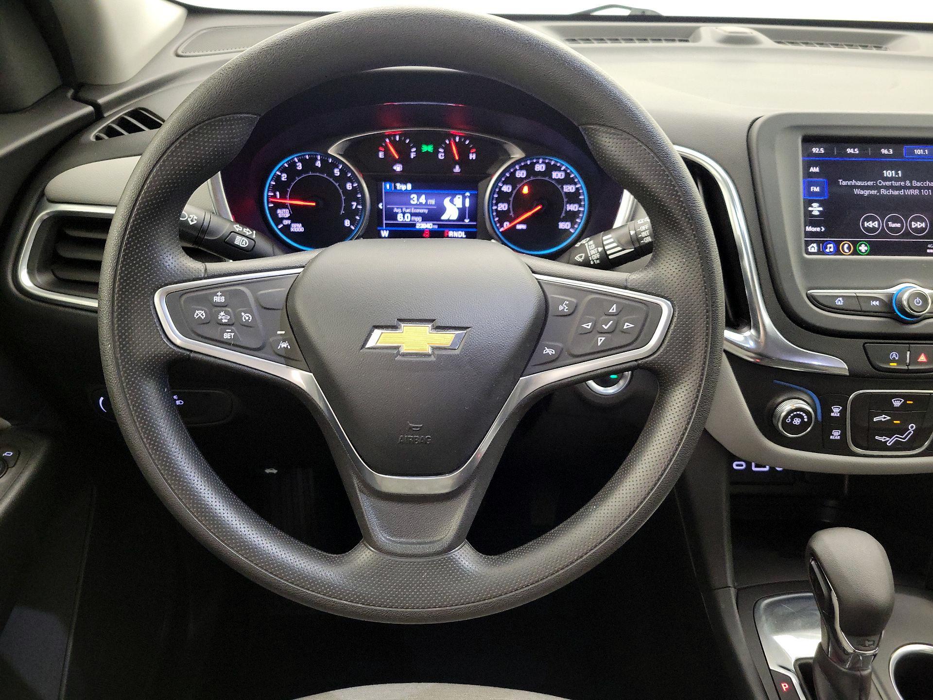 Thumbnail: 2022 Chevrolet Equinox - 10