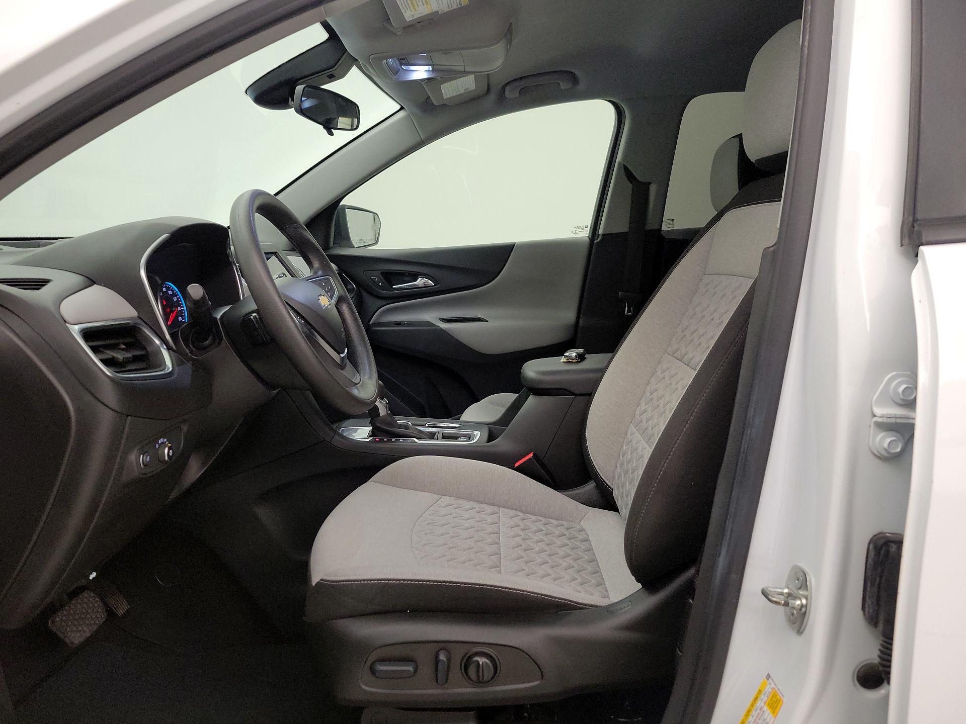 Thumbnail: 2022 Chevrolet Equinox - 11