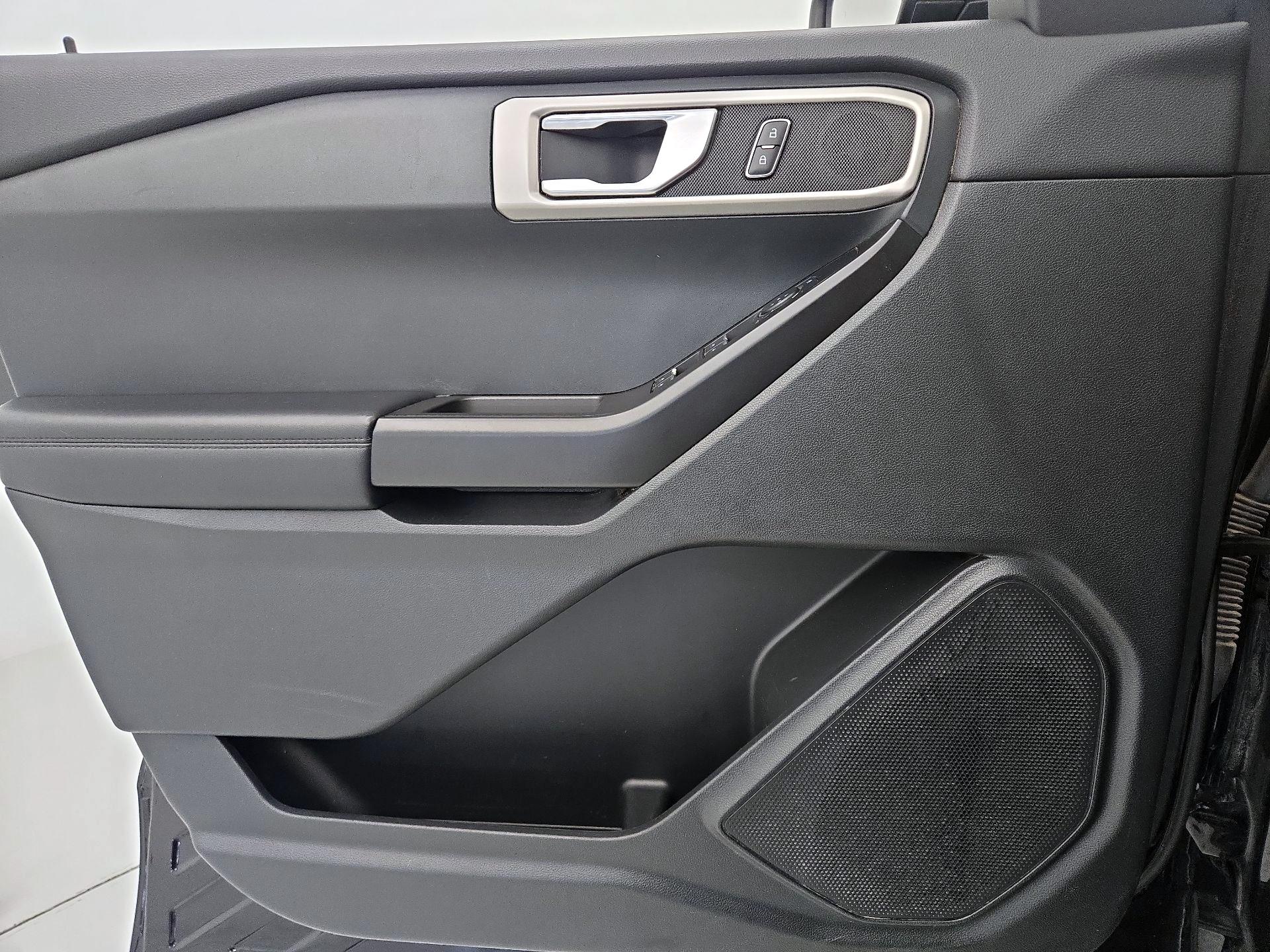 Thumbnail: 2021 Ford Explorer - 12