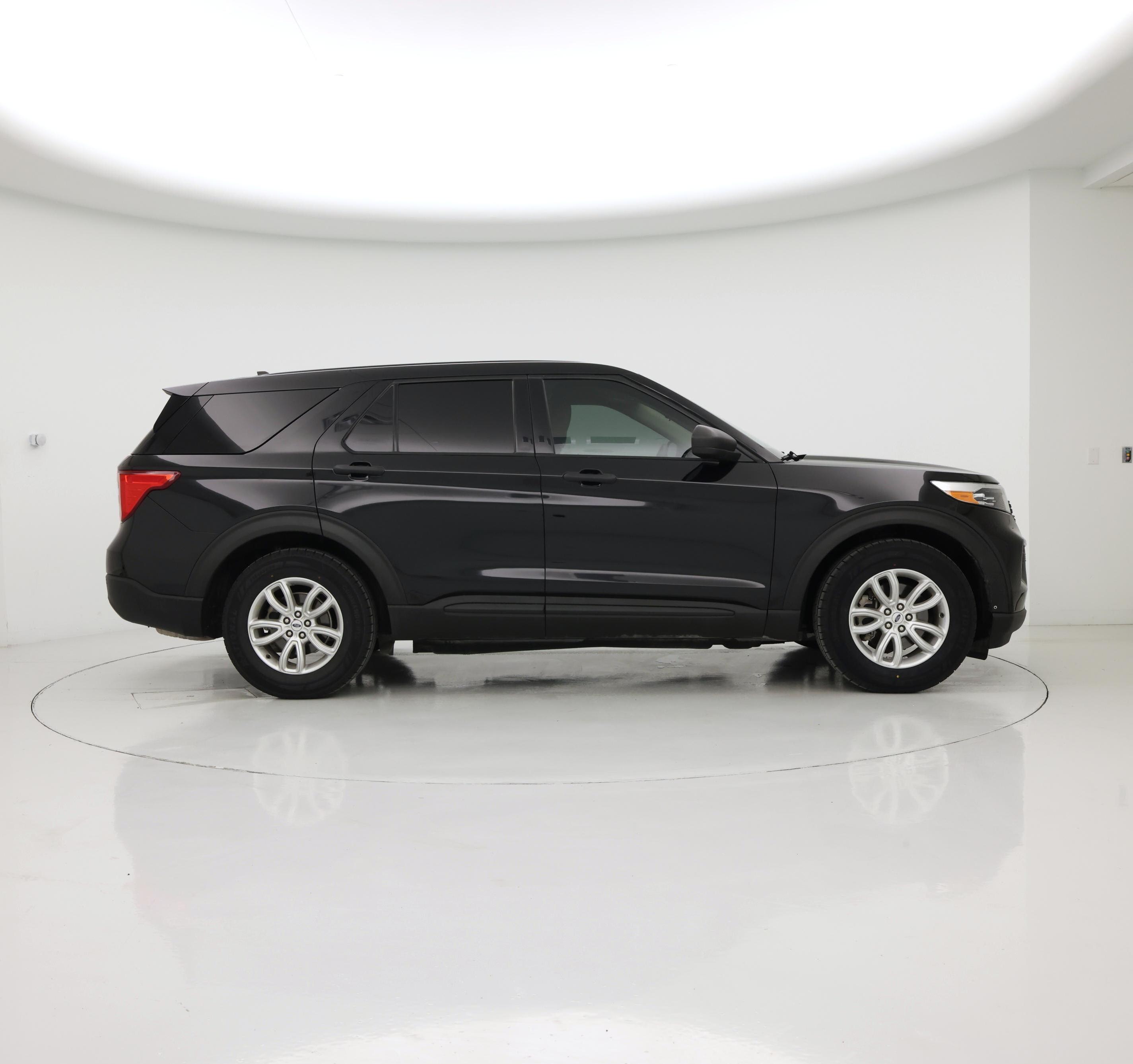 Thumbnail: 2021 Ford Explorer - 7