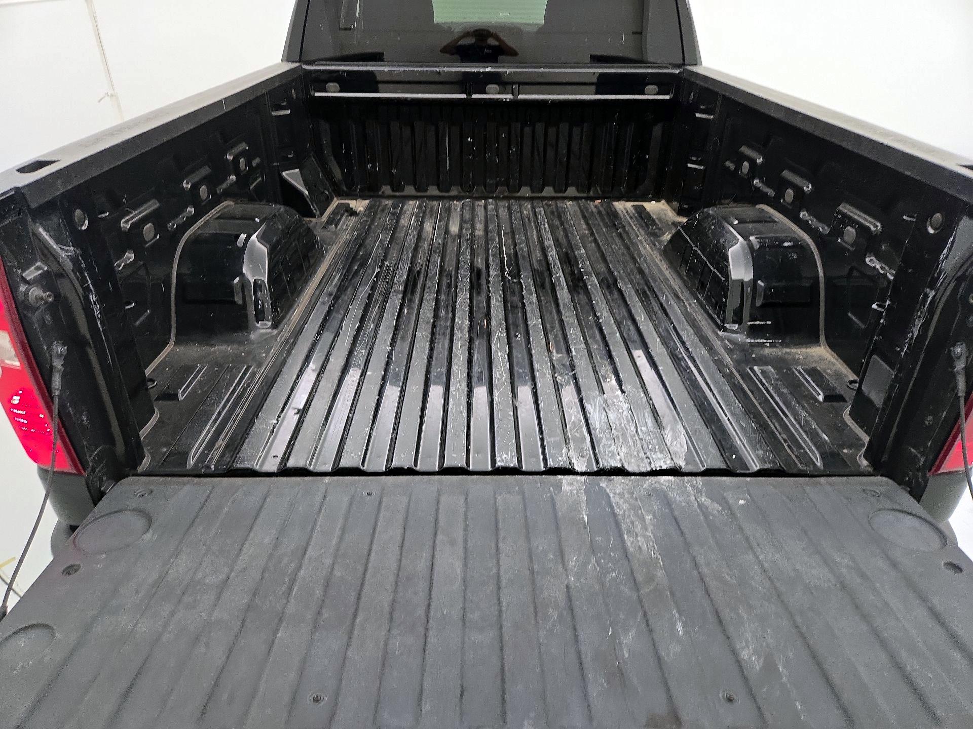 Thumbnail: 2020 Chevrolet Silverado 1500 - 20