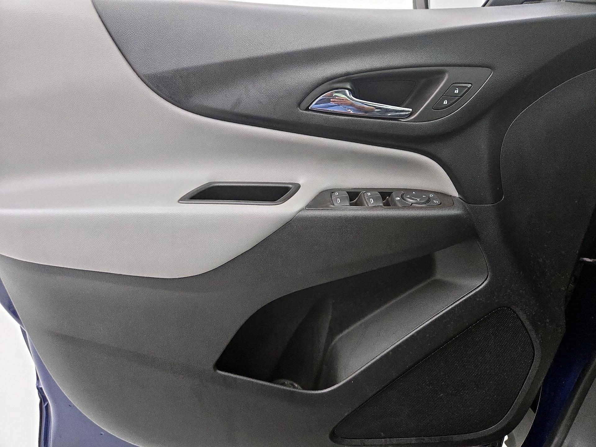 Thumbnail: 2022 Chevrolet Equinox - 12