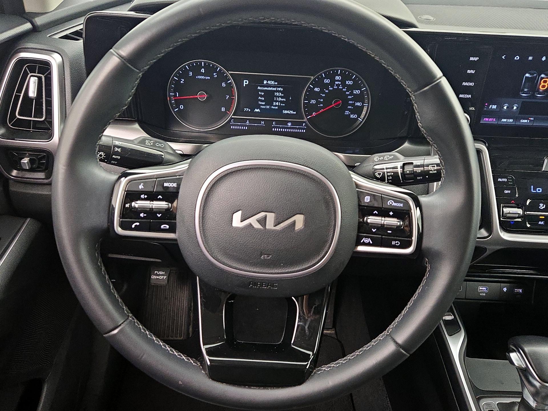 Thumbnail: 2023 Kia Sorento - 10