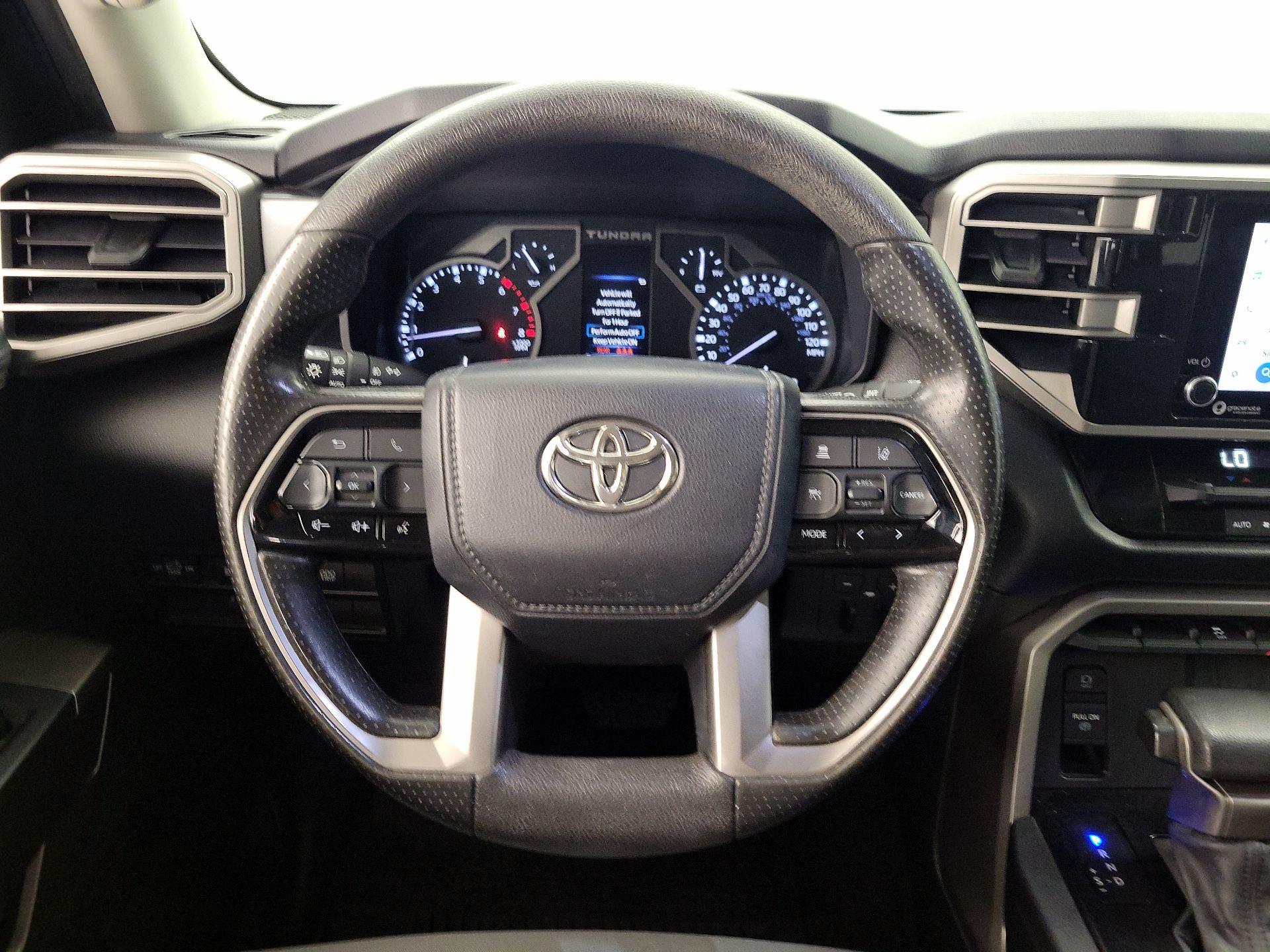 Thumbnail: 2022 Toyota Tundra - 10