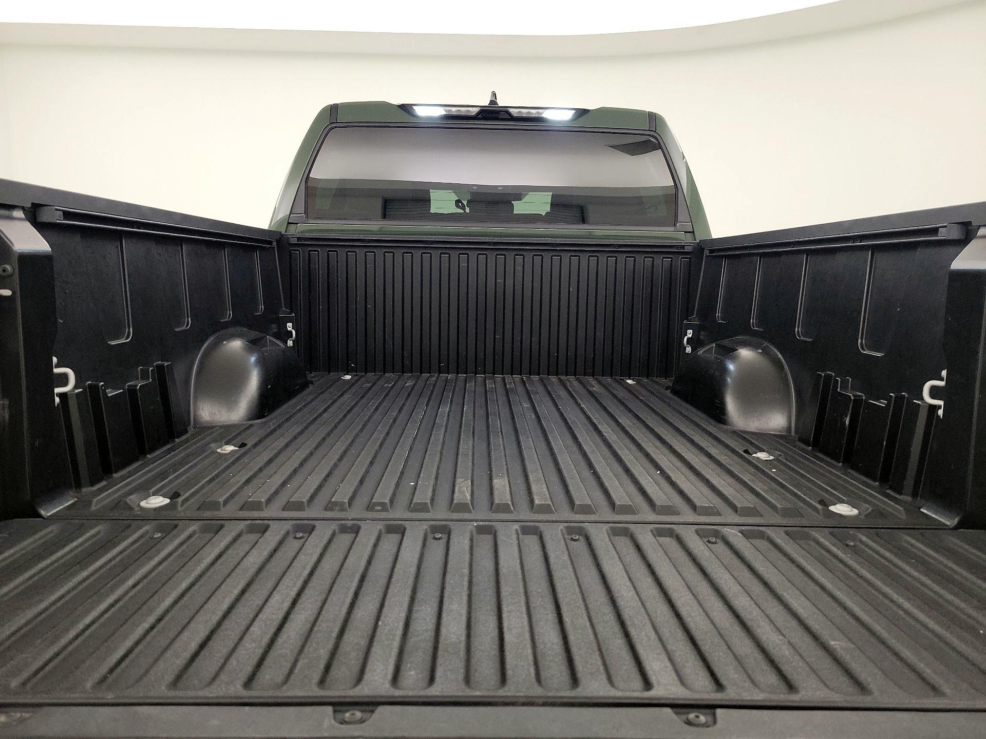 Thumbnail: 2022 Toyota Tundra - 19