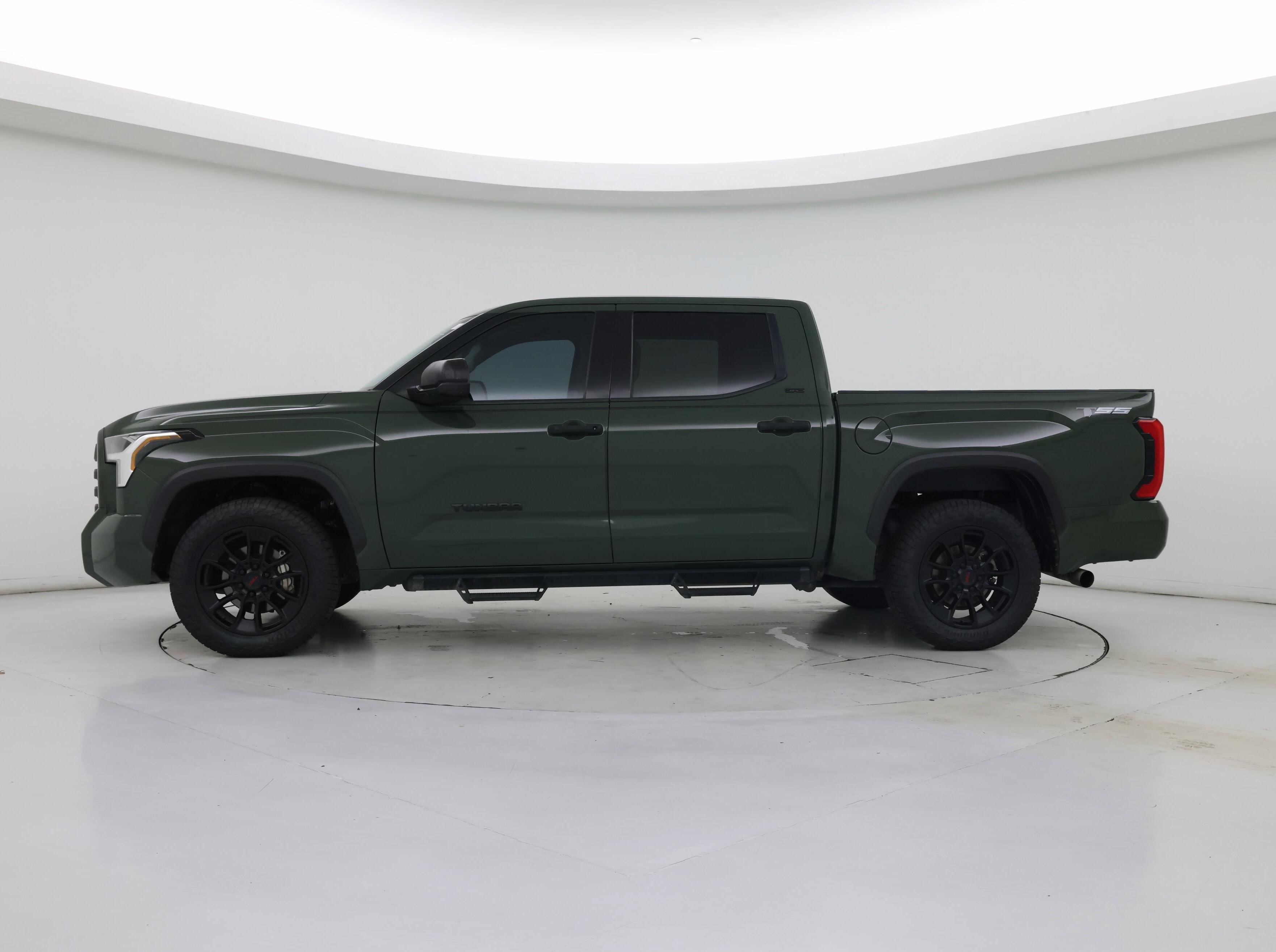 Thumbnail: 2022 Toyota Tundra - 3