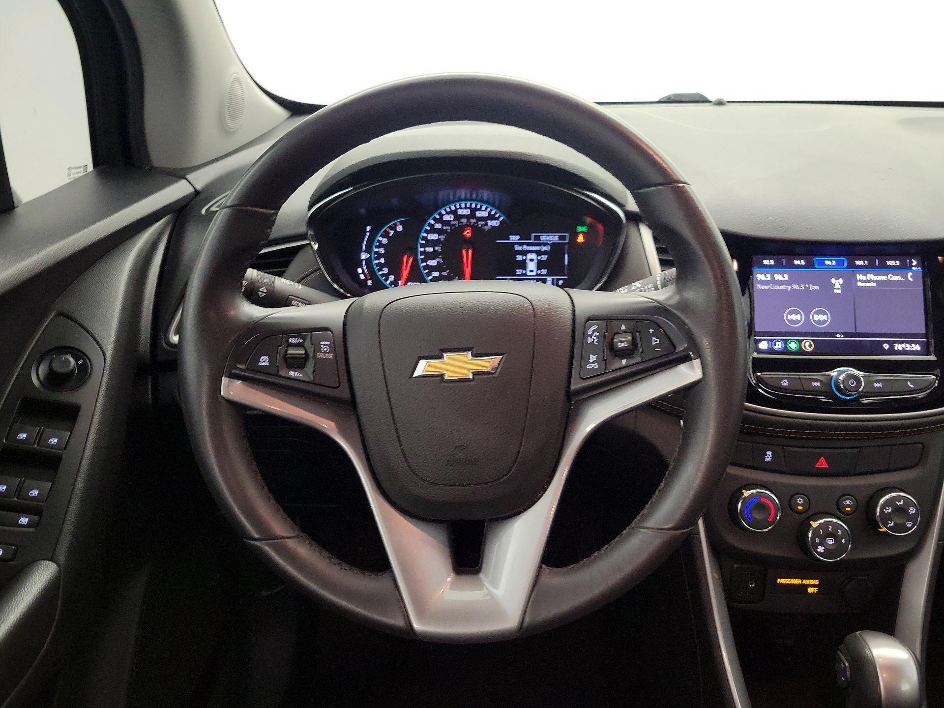 Thumbnail: 2021 Chevrolet Trax - 10