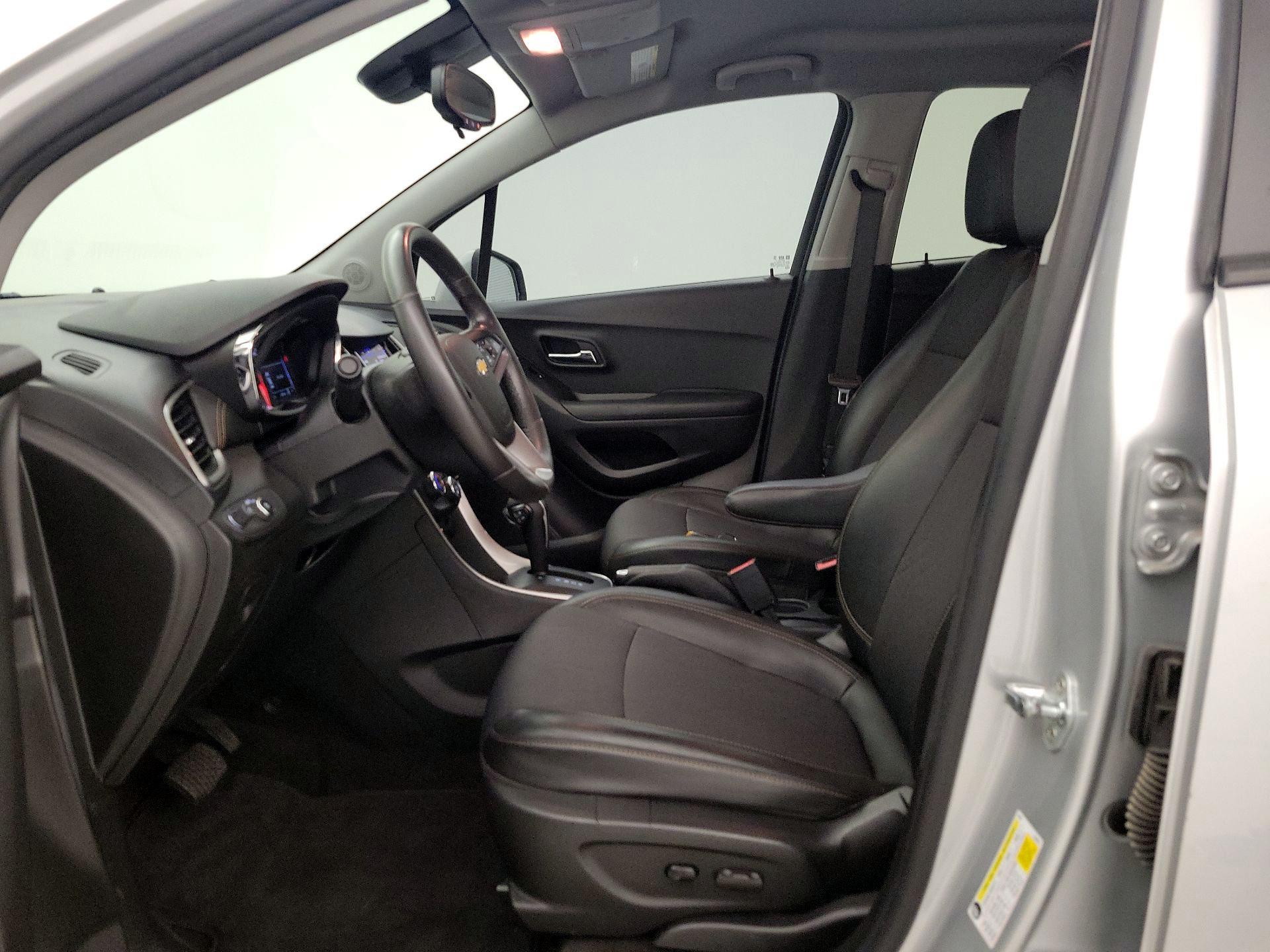 Thumbnail: 2021 Chevrolet Trax - 11