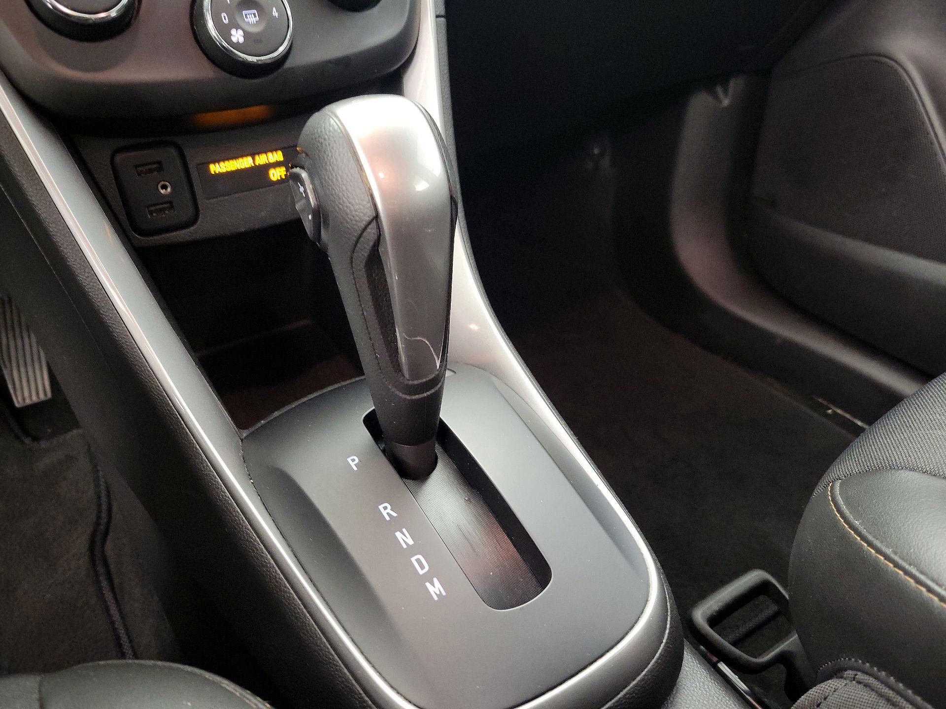Thumbnail: 2021 Chevrolet Trax - 17