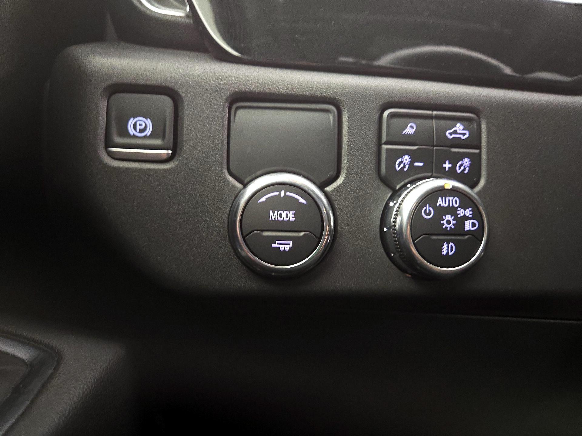 Thumbnail: 2024 GMC Sierra 1500 - 13