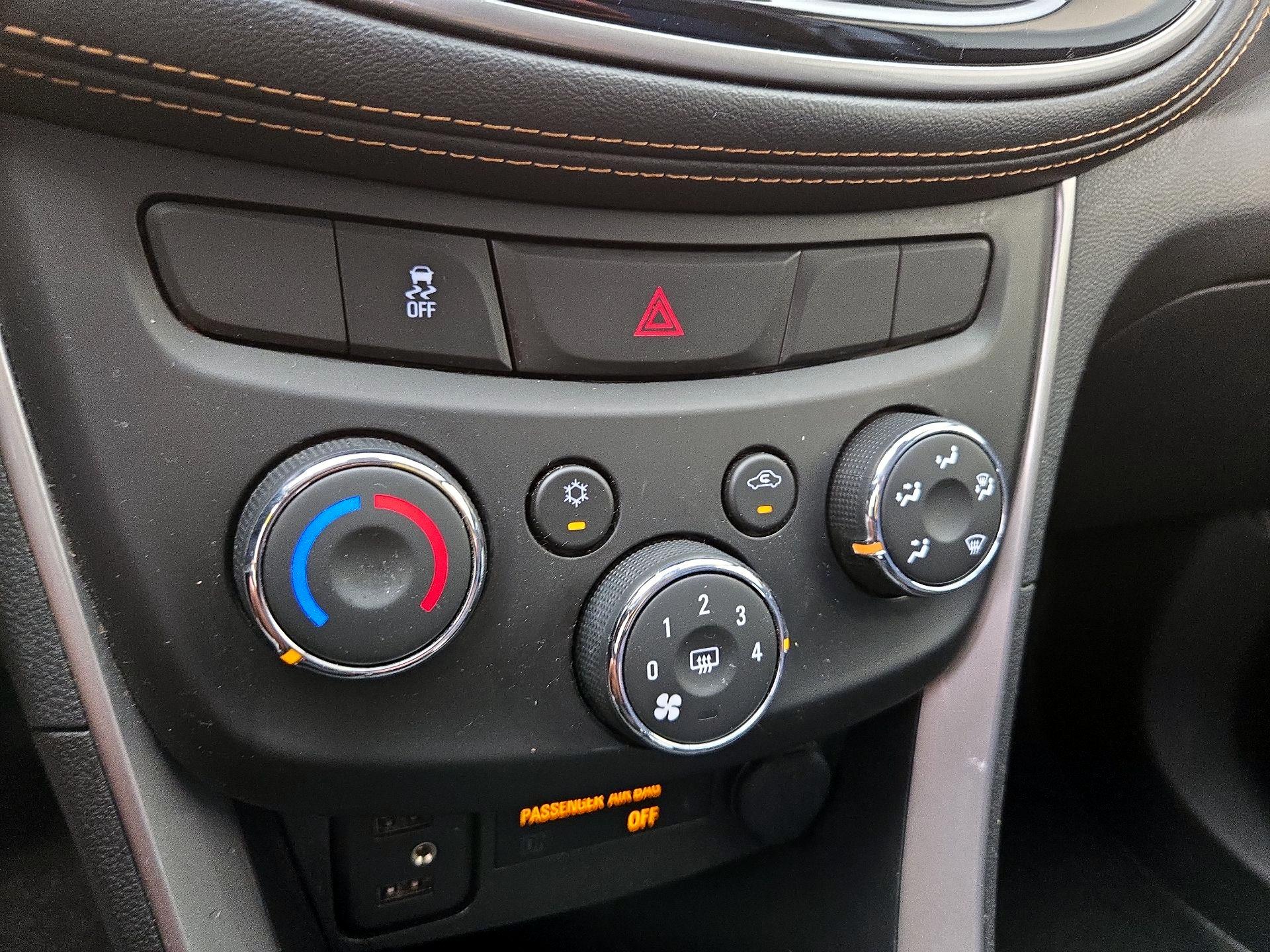Thumbnail: 2020 Chevrolet Trax - 16