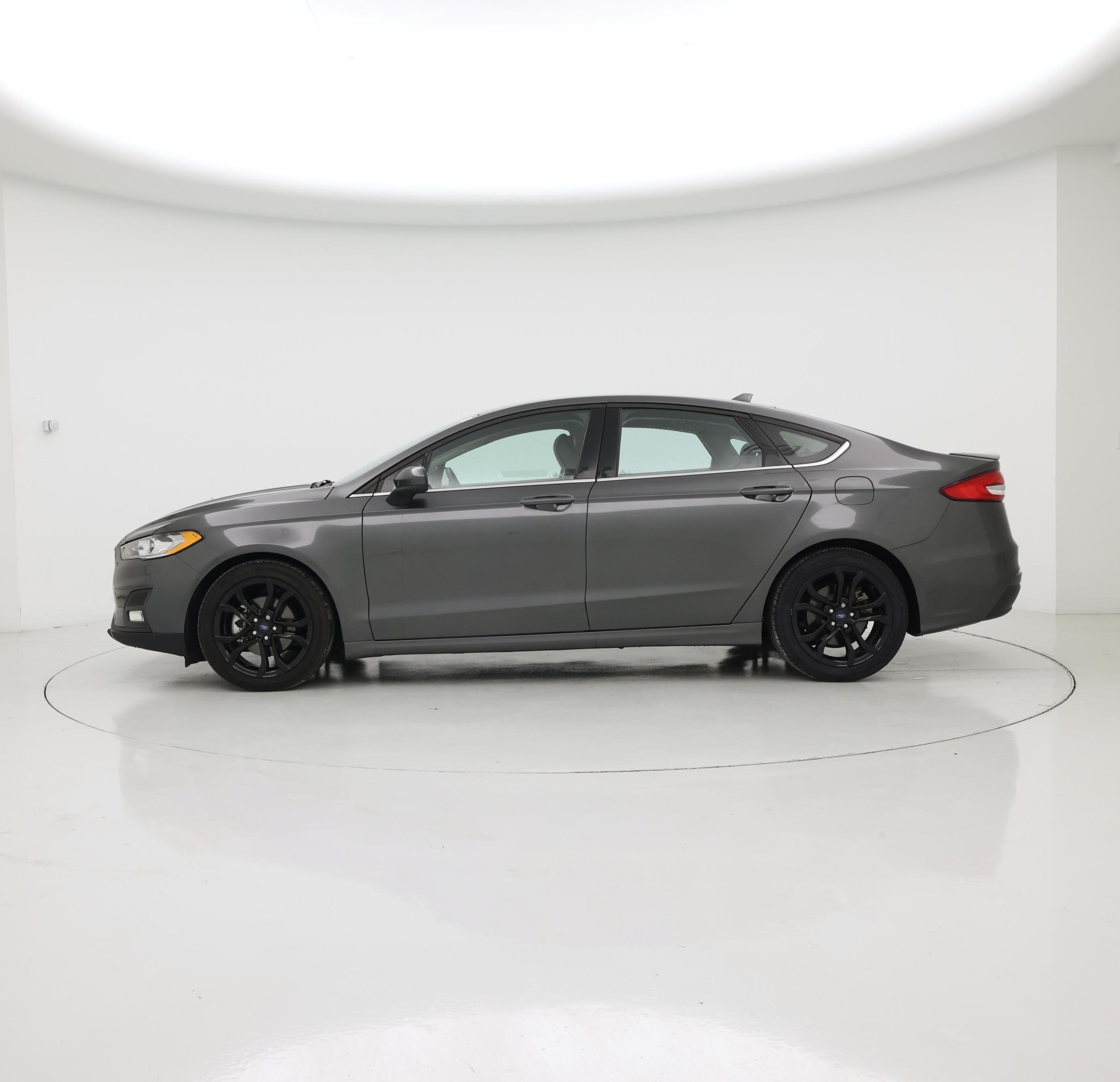 Thumbnail: 2020 Ford Fusion - 3
