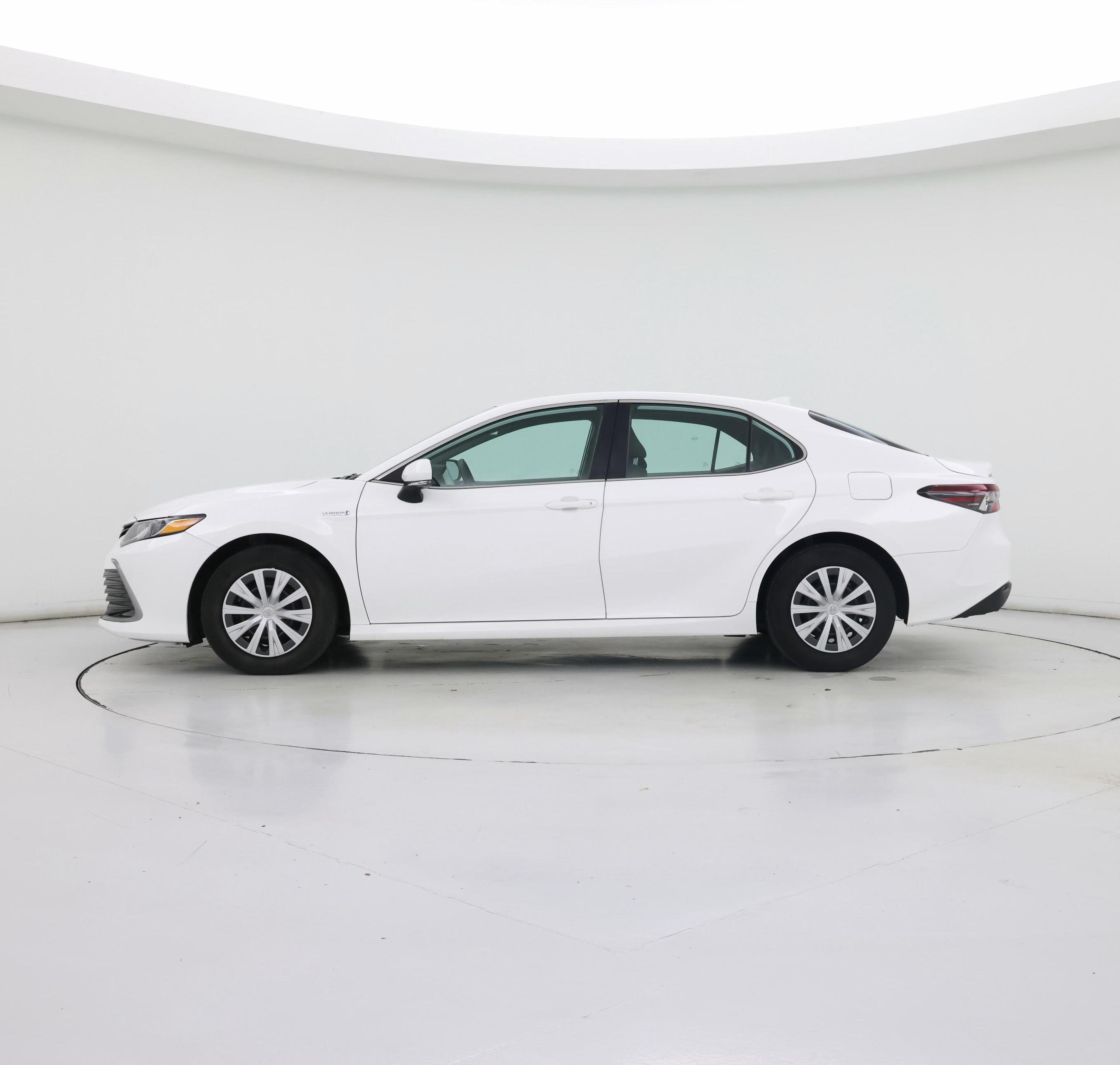 Thumbnail: 2021 Toyota Camry - 3