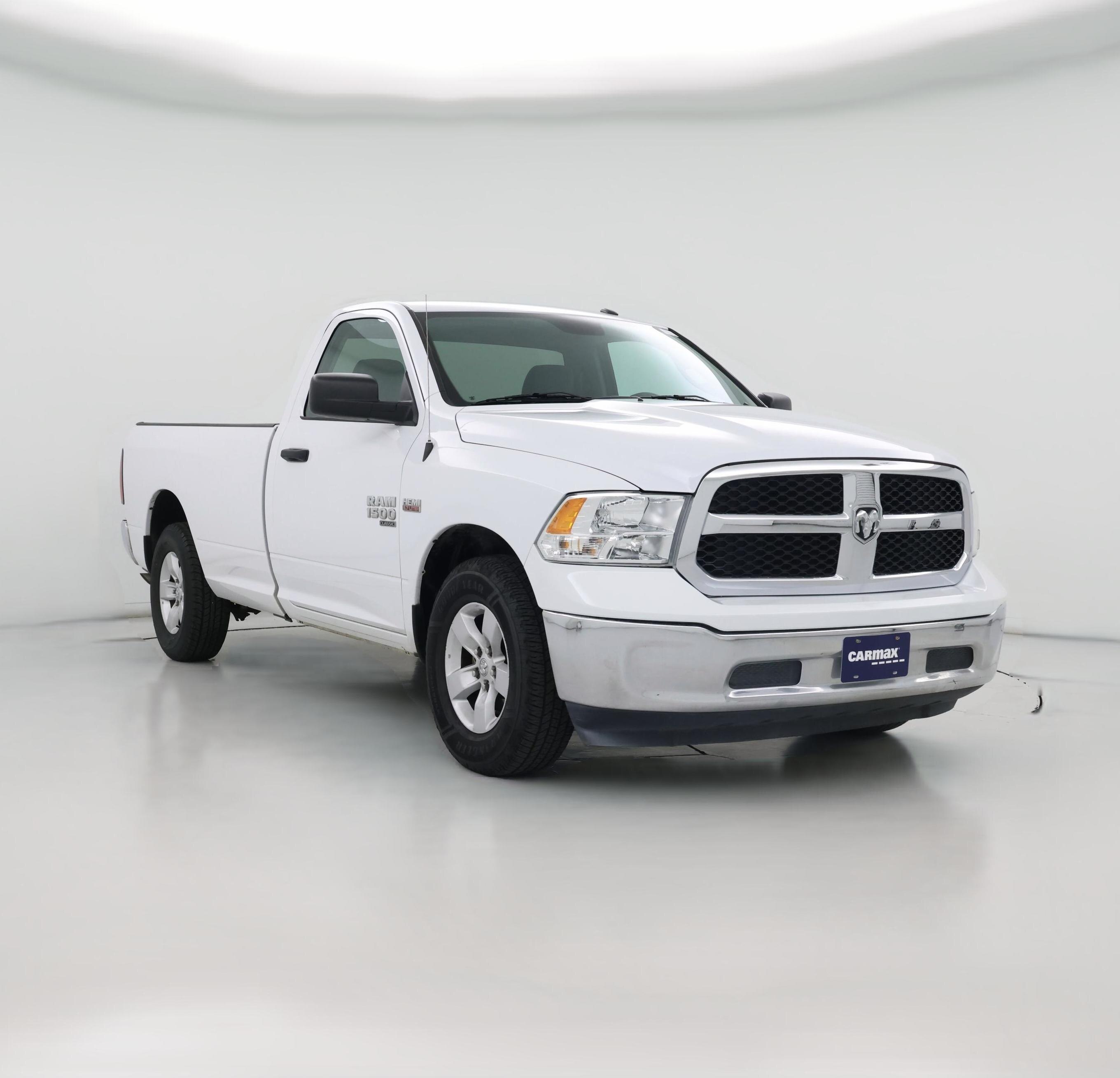 Thumbnail: 2021 RAM 1500 Classic - 1