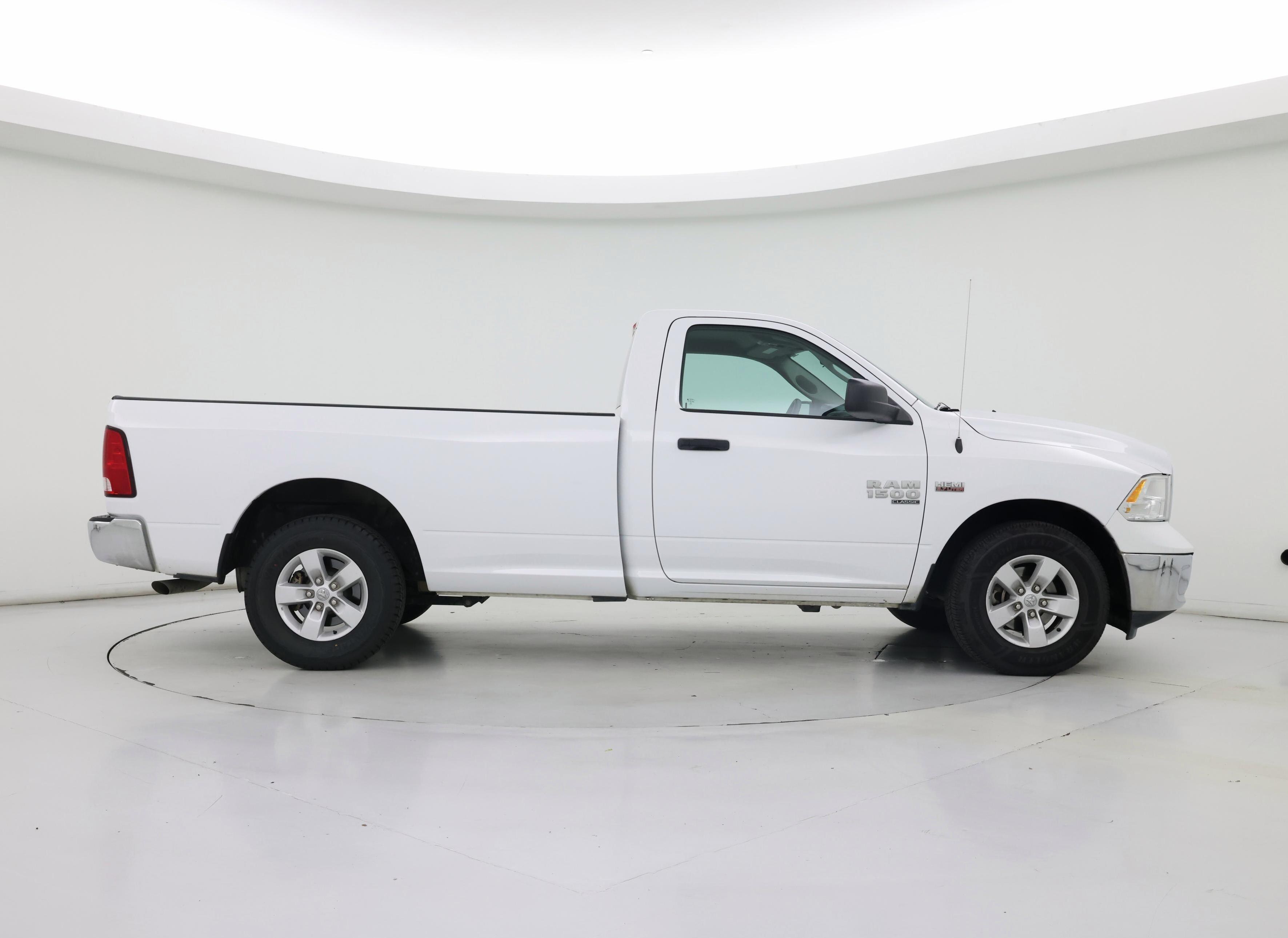 Thumbnail: 2021 RAM 1500 Classic - 7