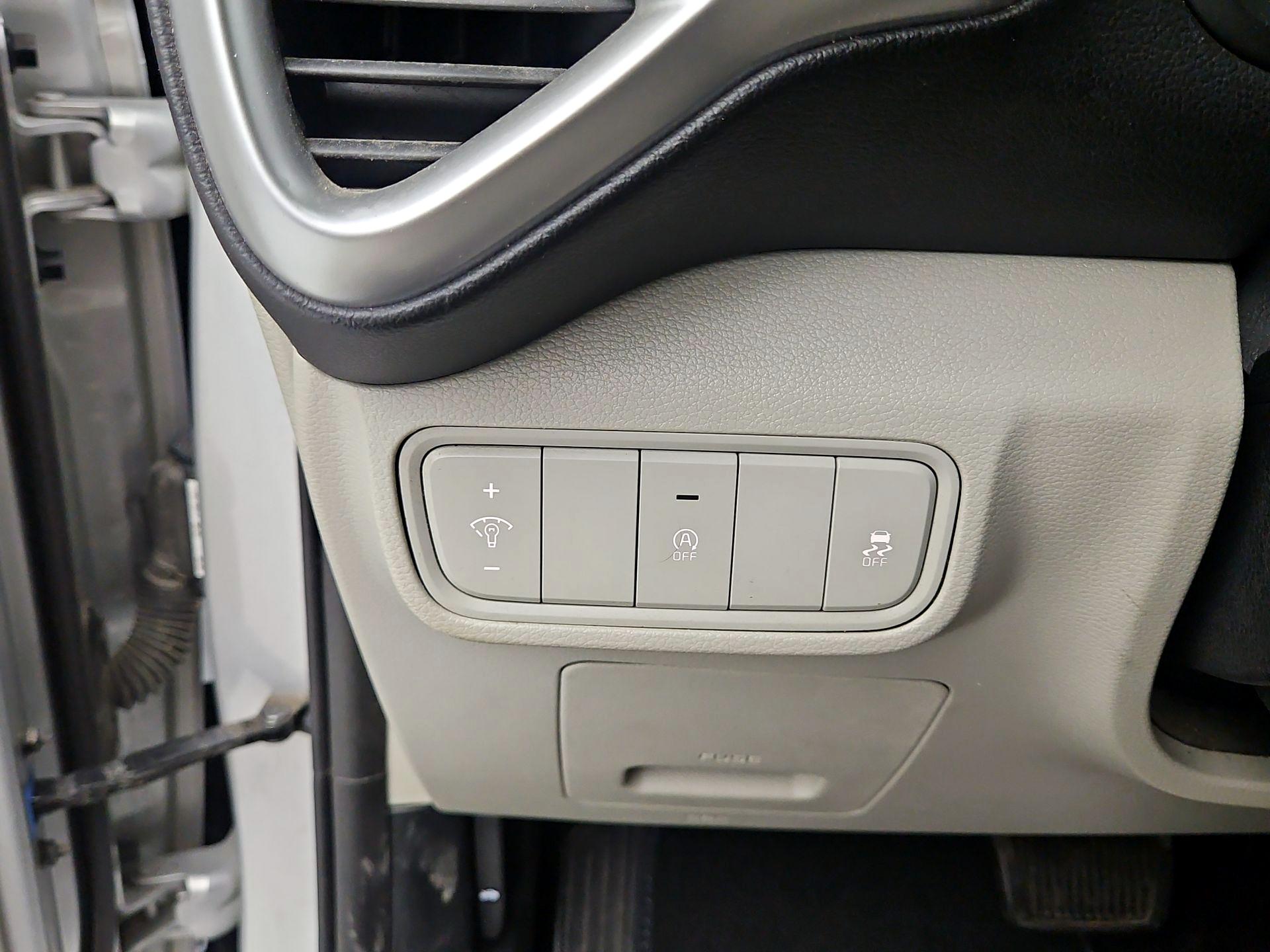 Thumbnail: 2020 Kia Soul - 13