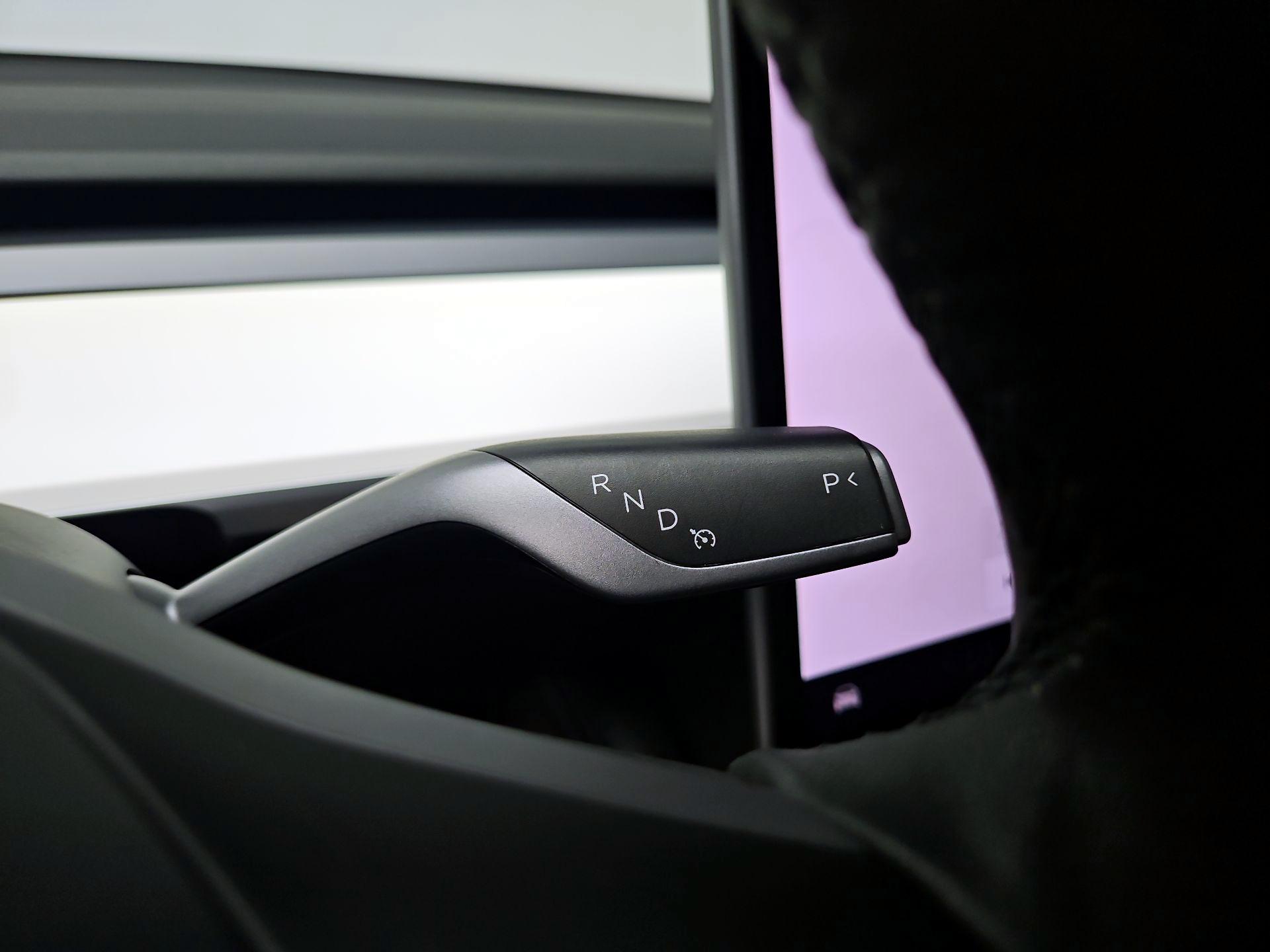 Thumbnail: 2022 Tesla Model Y - 17