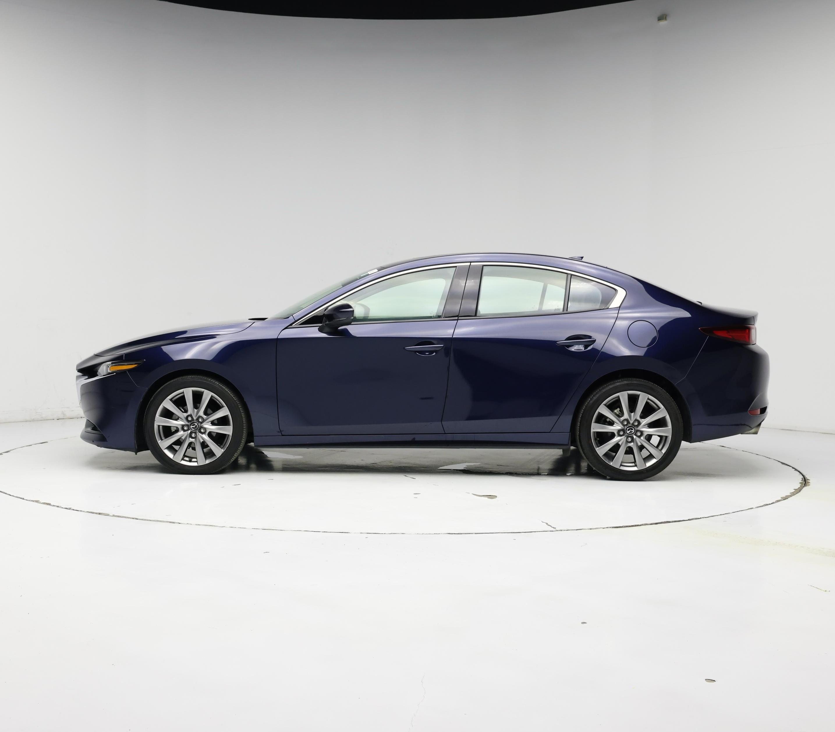 Thumbnail: 2022 Mazda Mazda3 - 3