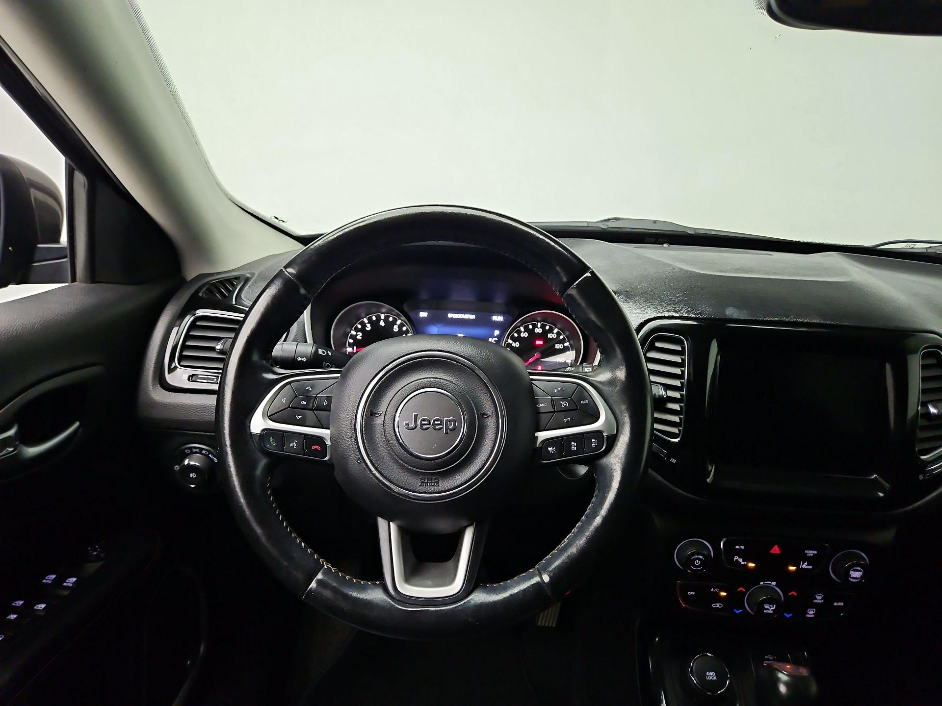 Thumbnail: 2021 Jeep Compass - 10