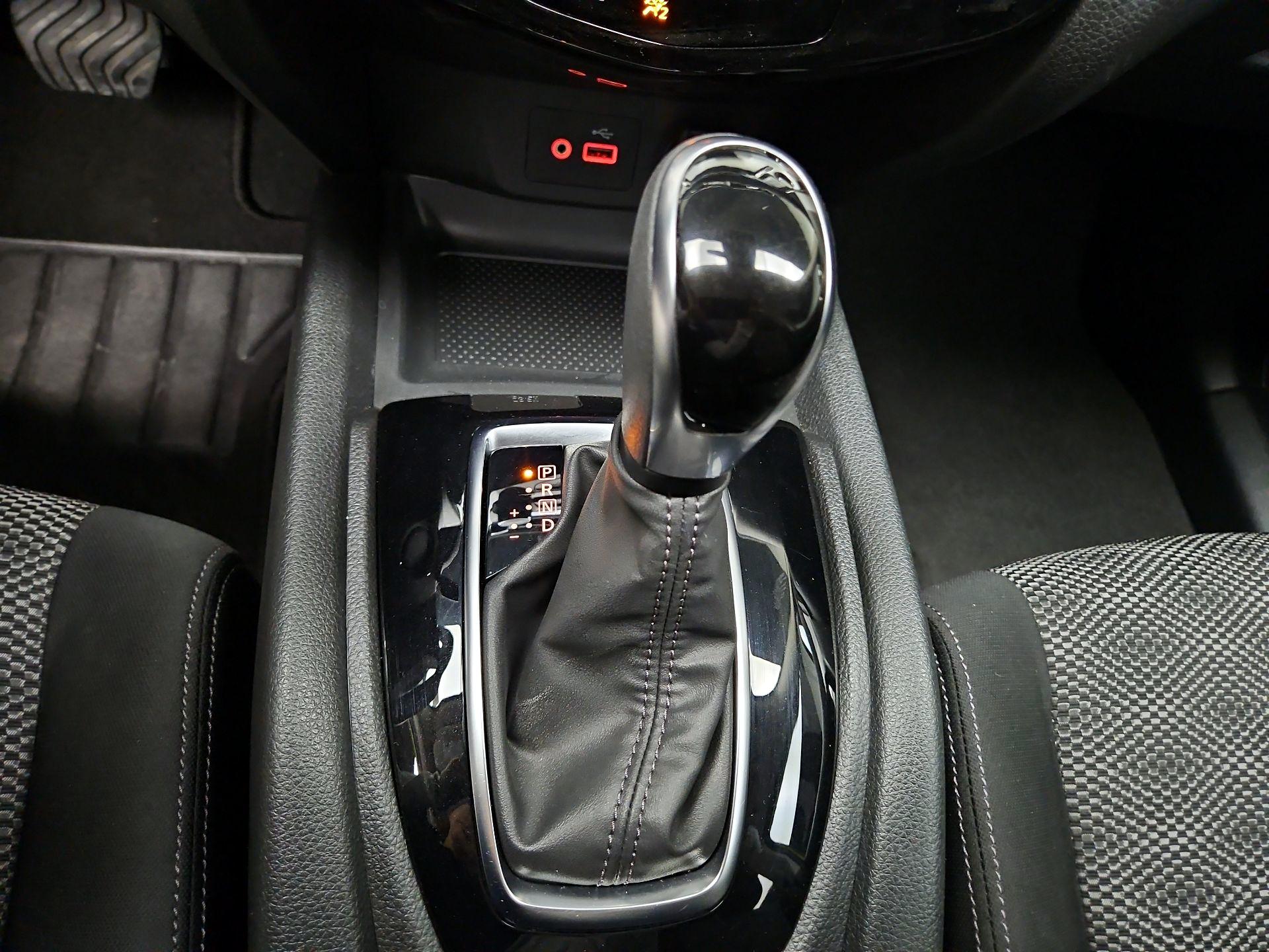 Thumbnail: 2020 Nissan Rogue Sport - 15