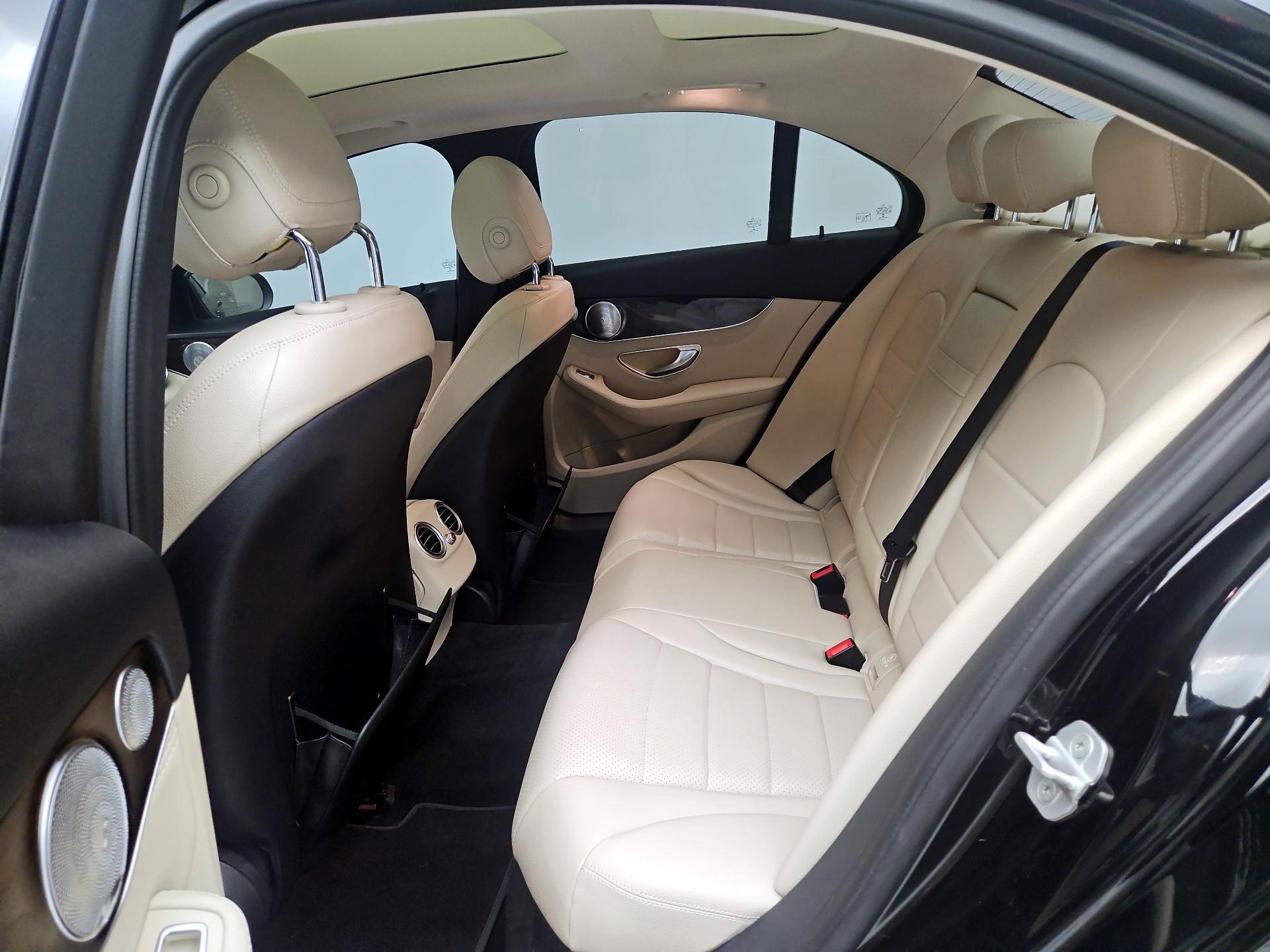 Thumbnail: 2015 Mercedes-Benz C-Class - 19