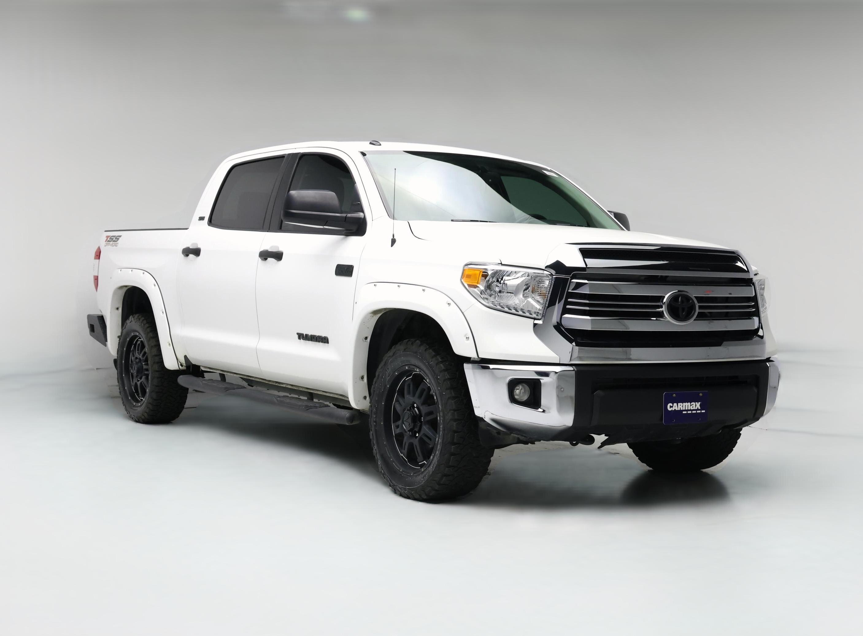 Thumbnail: 2016 Toyota Tundra - 1