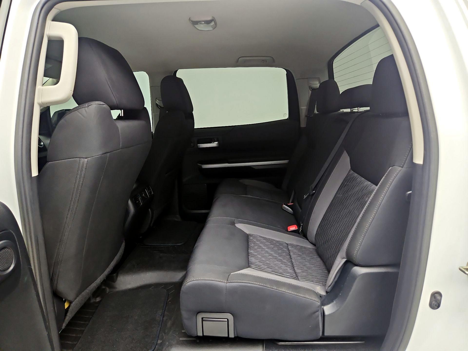 Thumbnail: 2016 Toyota Tundra - 19