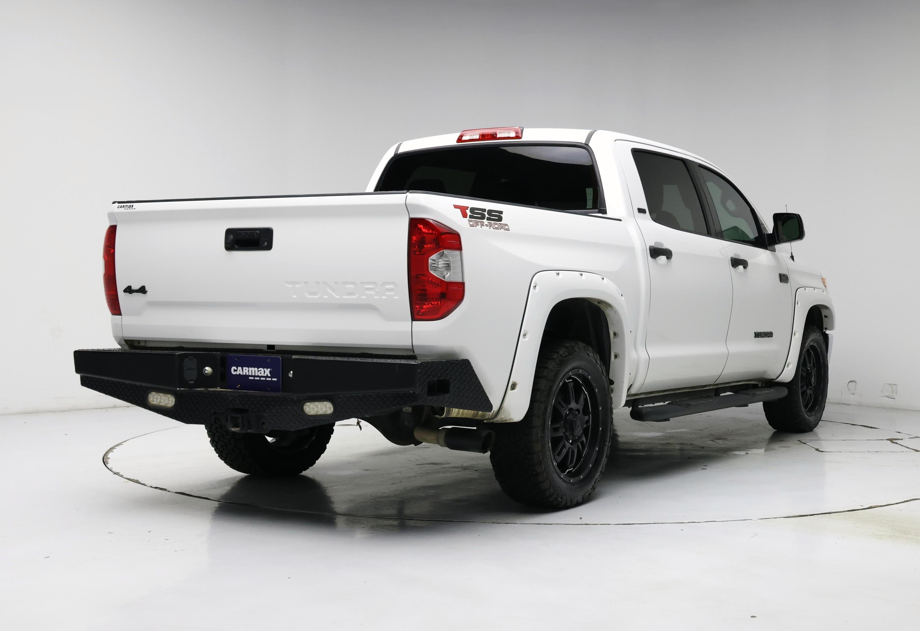 Thumbnail: 2016 Toyota Tundra - 8