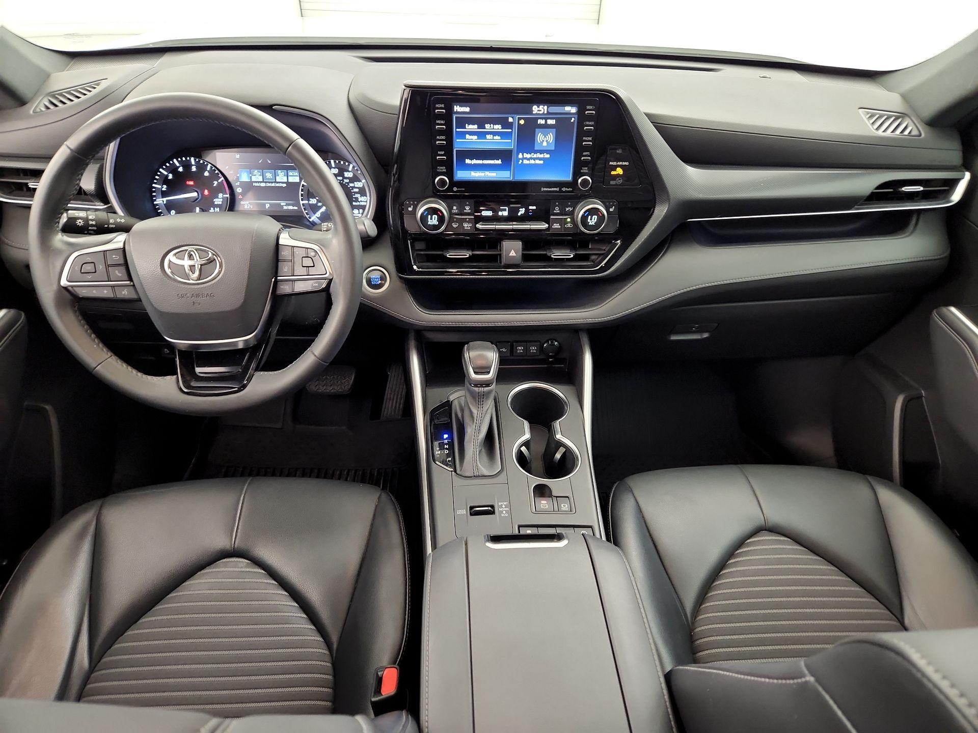 Thumbnail: 2021 Toyota Highlander - 9